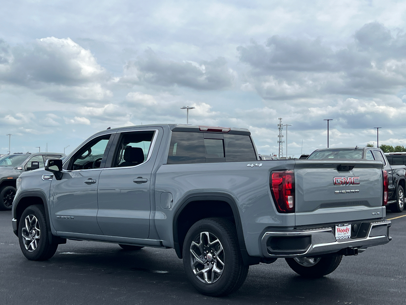 2024 GMC Sierra 1500 SLE 6