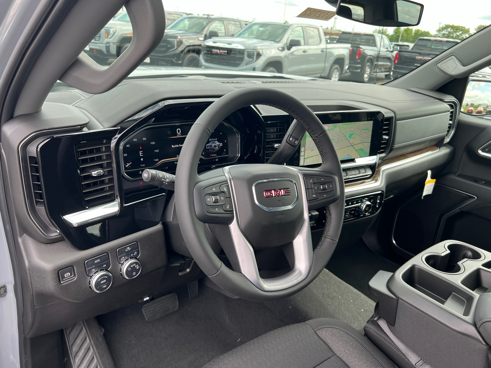 2024 GMC Sierra 1500 SLE 19