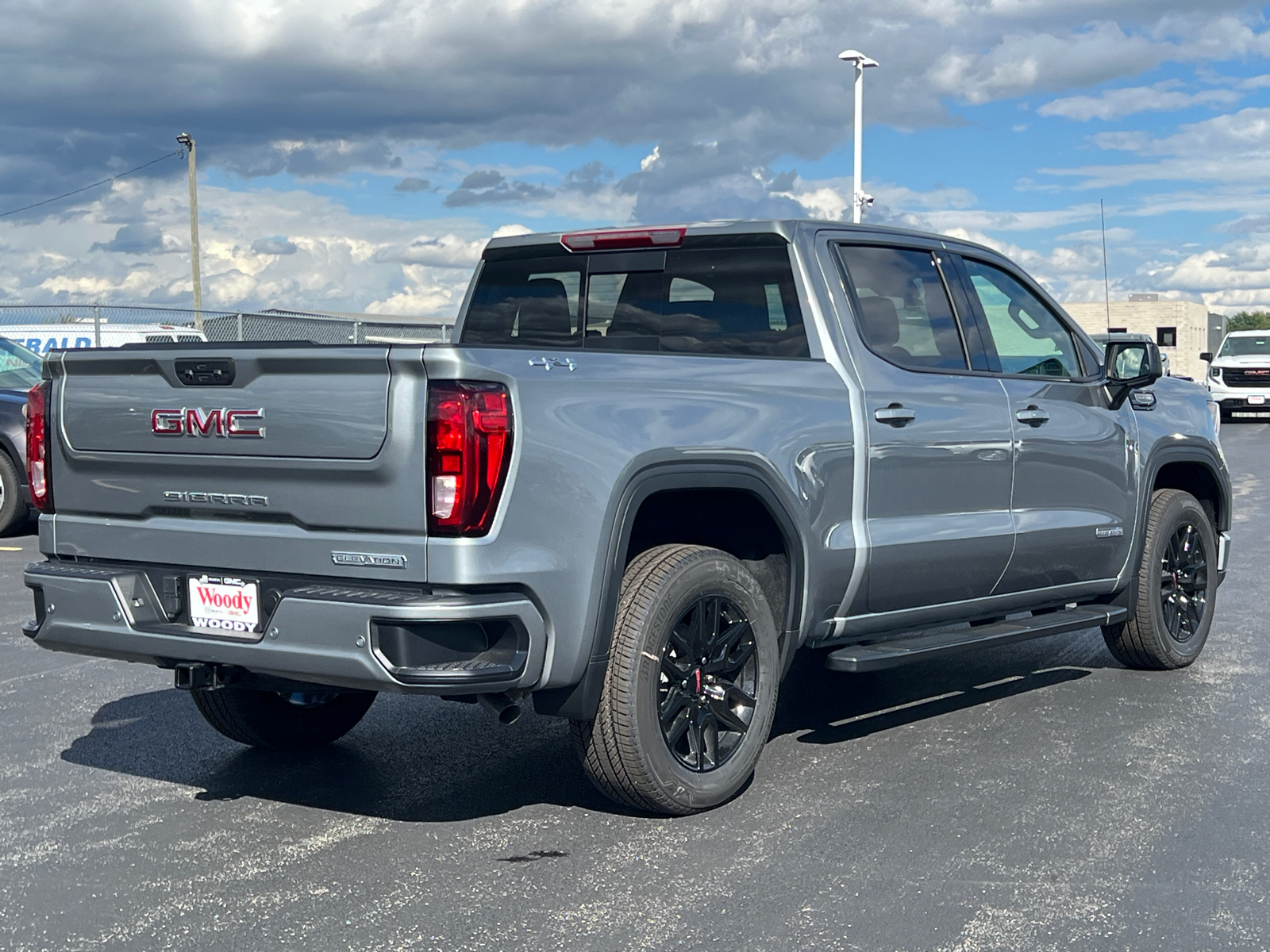 2024 GMC Sierra 1500 Elevation 8