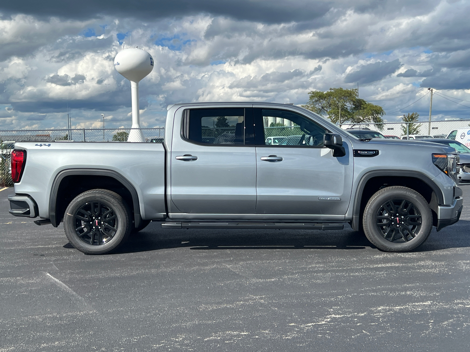 2024 GMC Sierra 1500 Elevation 9