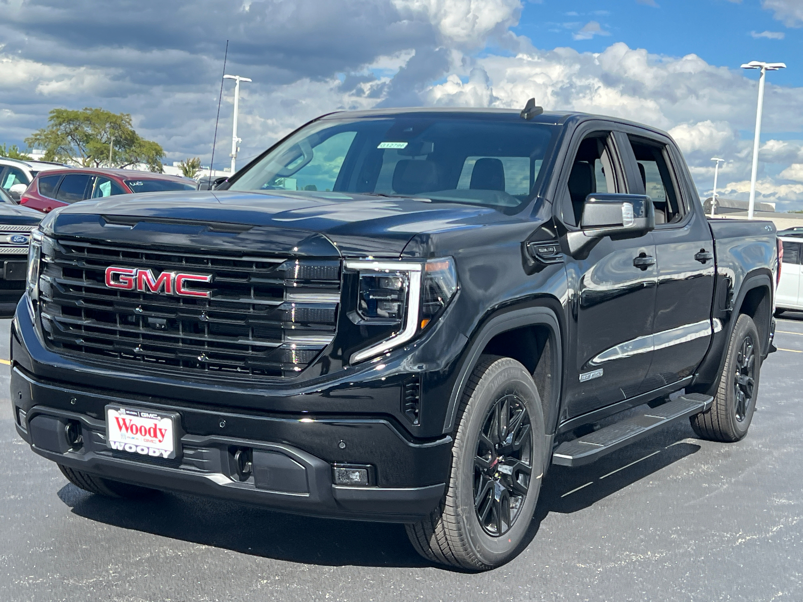 2024 GMC Sierra 1500 Elevation 4