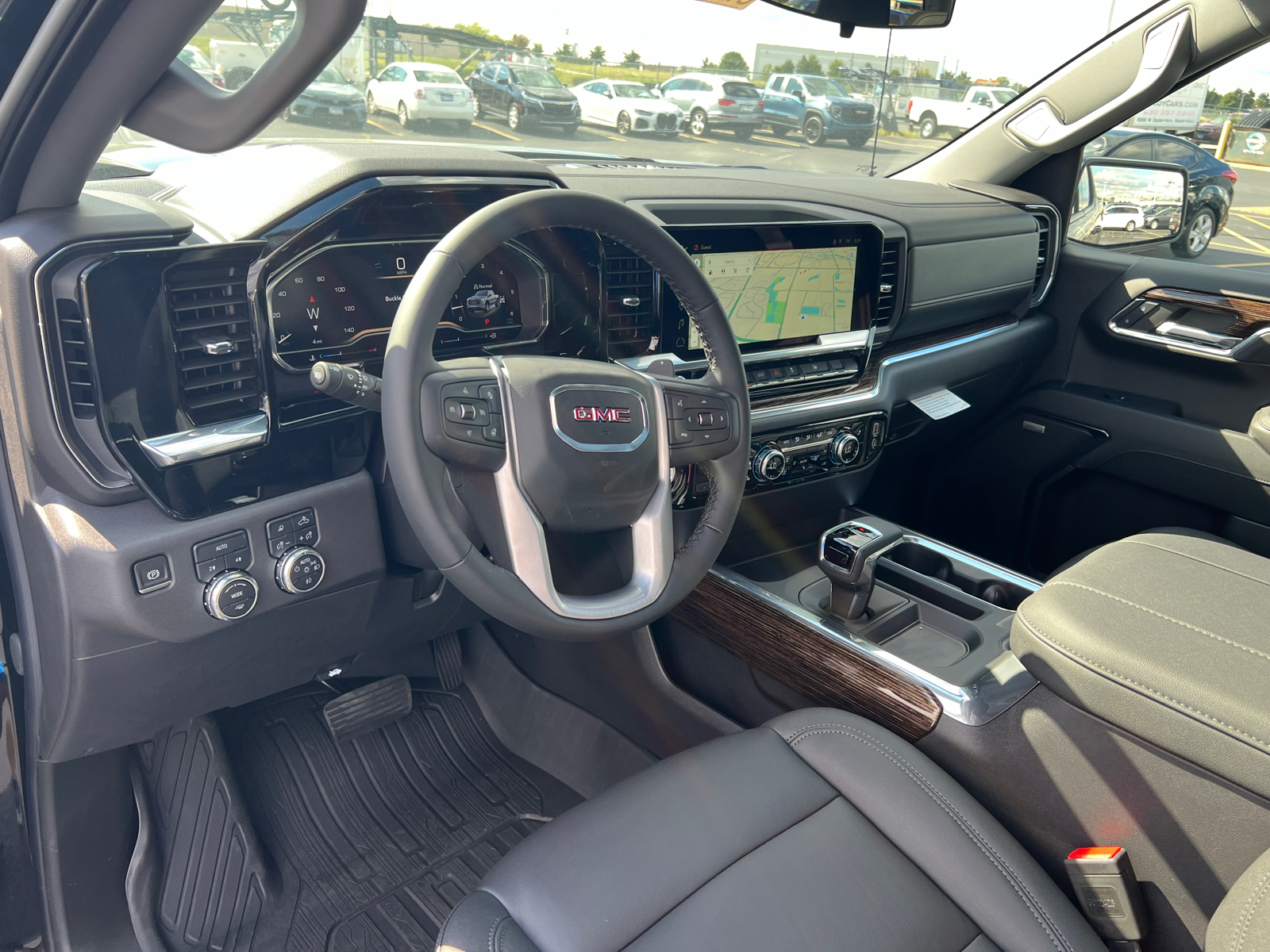 2024 GMC Sierra 1500 Elevation 19