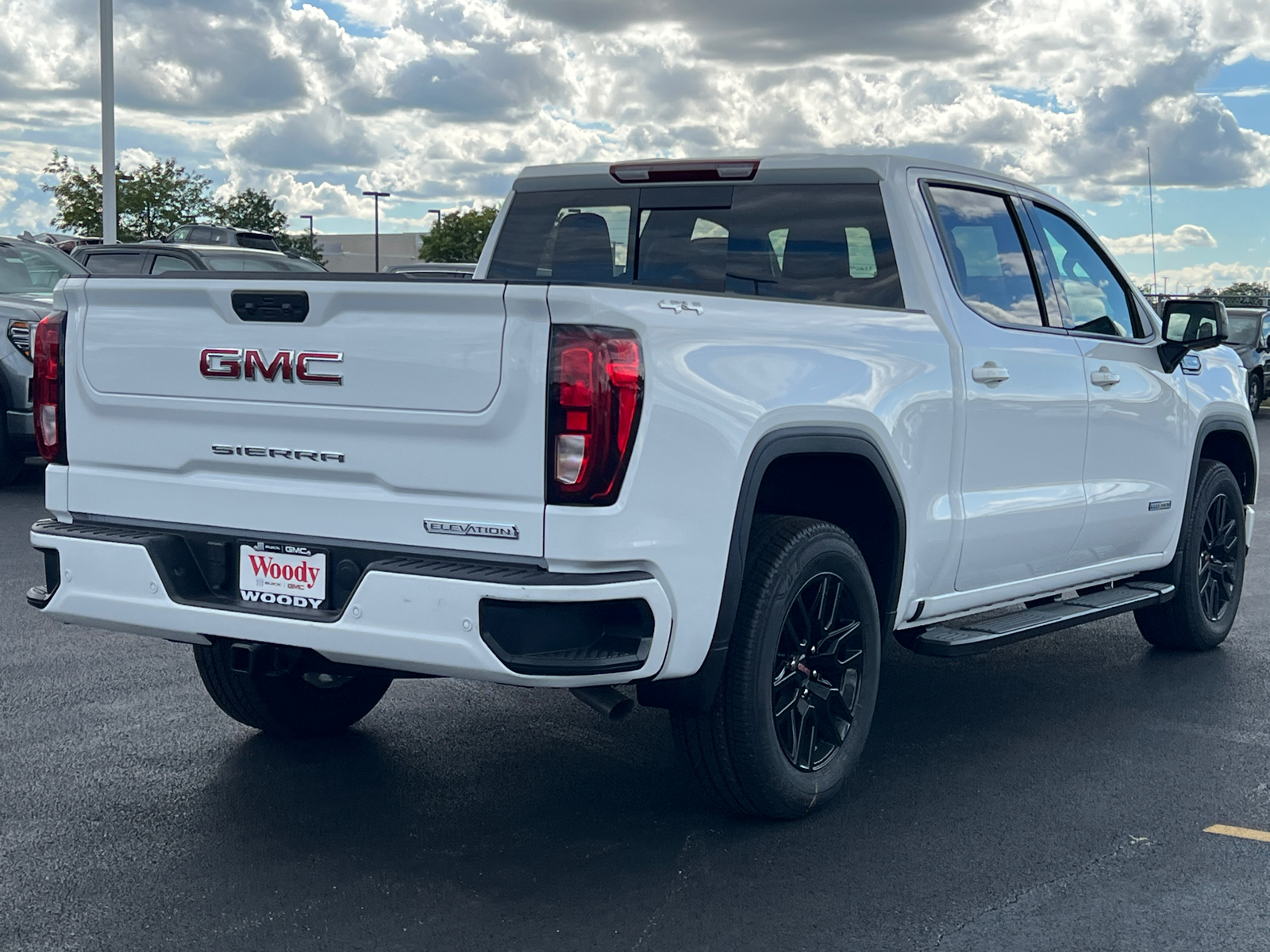 2024 GMC Sierra 1500 Elevation 8