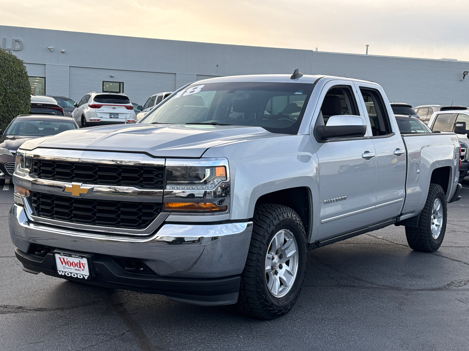 2018 Chevrolet Silverado 1500 LT 4