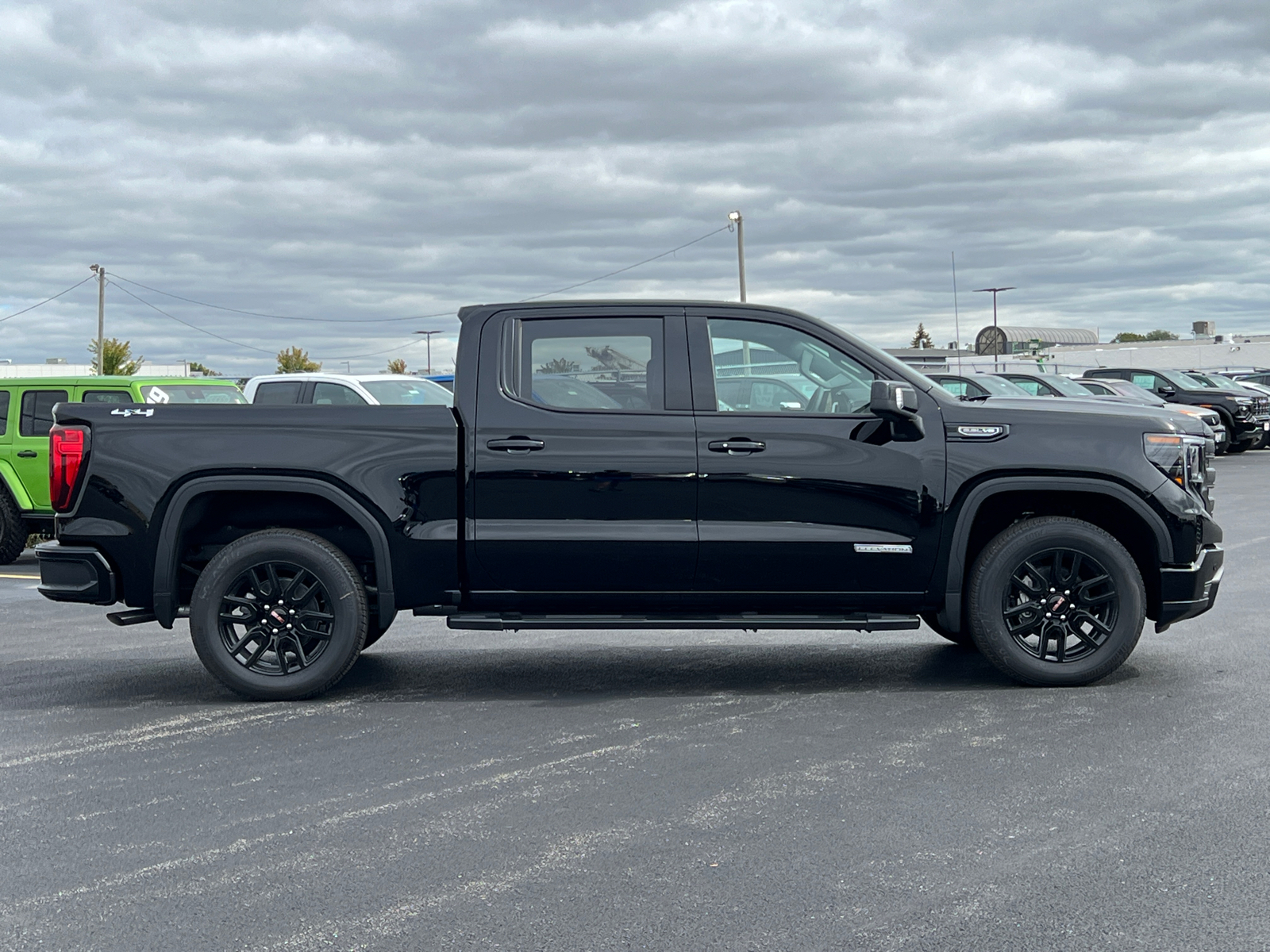 2024 GMC Sierra 1500 Elevation 9