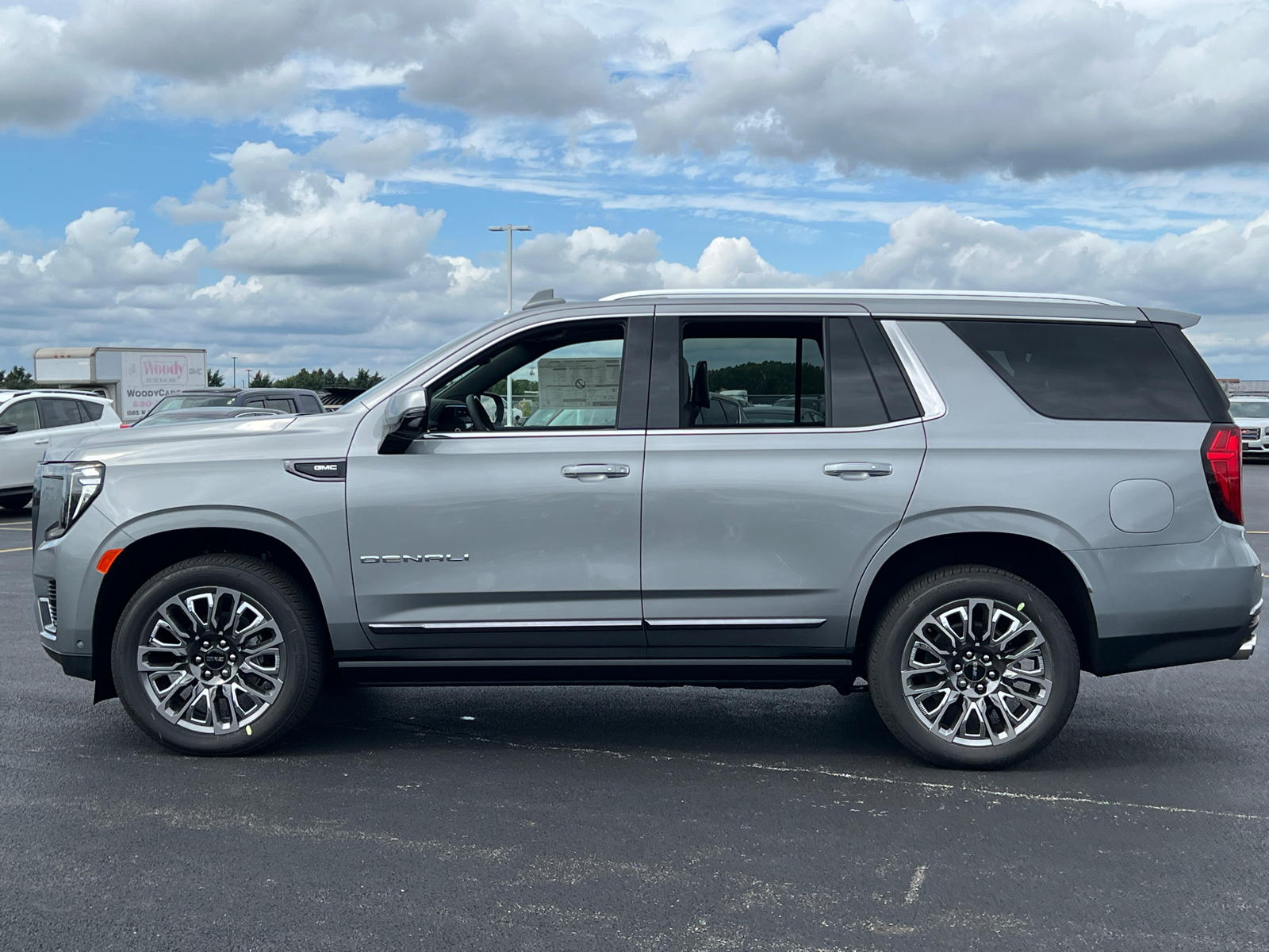 2024 GMC Yukon Denali Ultimate 5