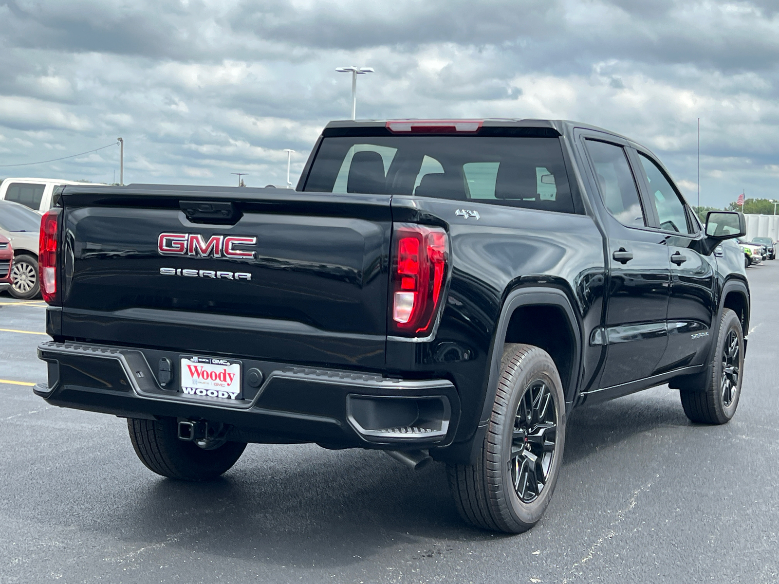 2024 GMC Sierra 1500 Pro 8