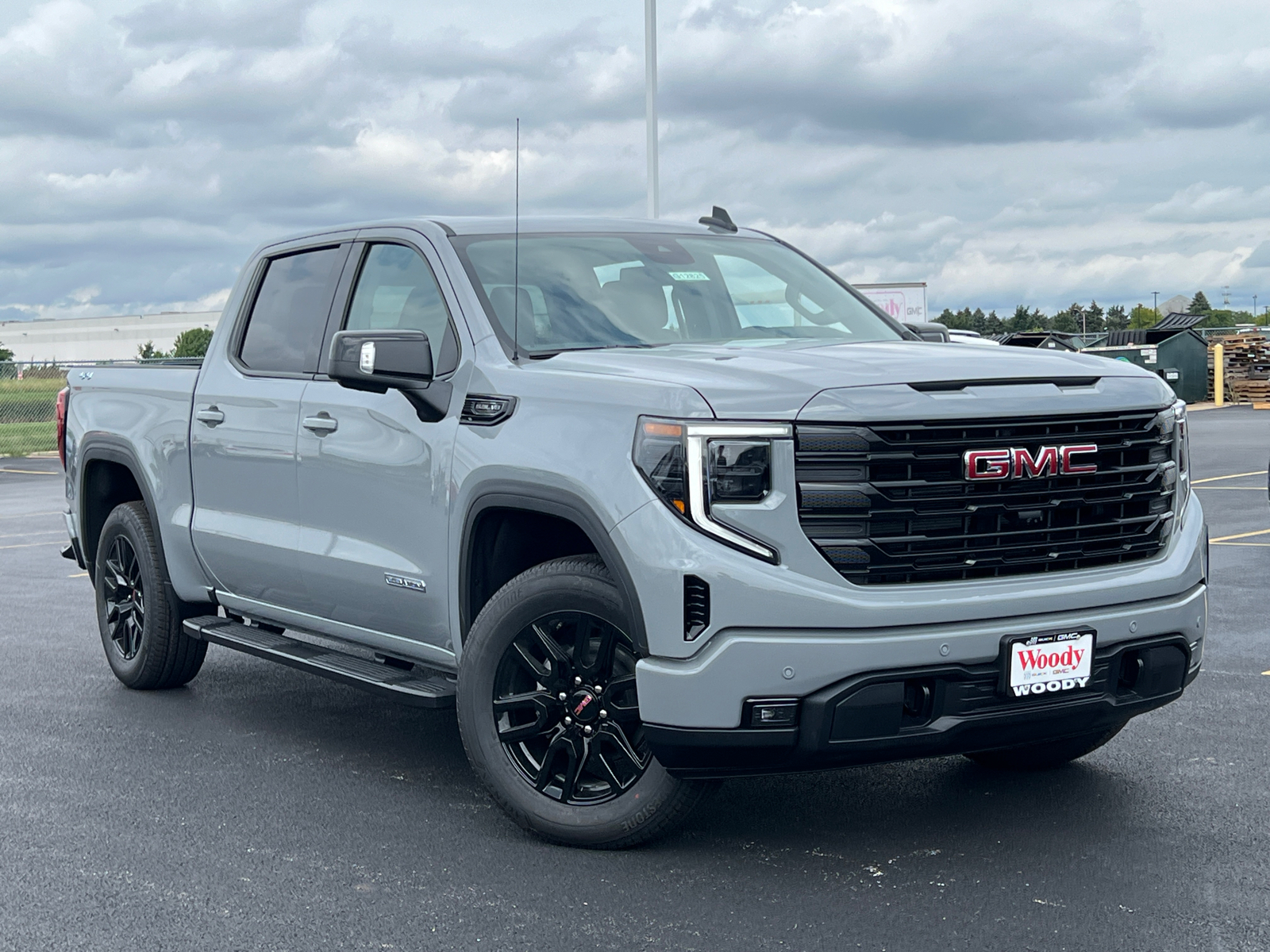 2024 GMC Sierra 1500 Elevation 2