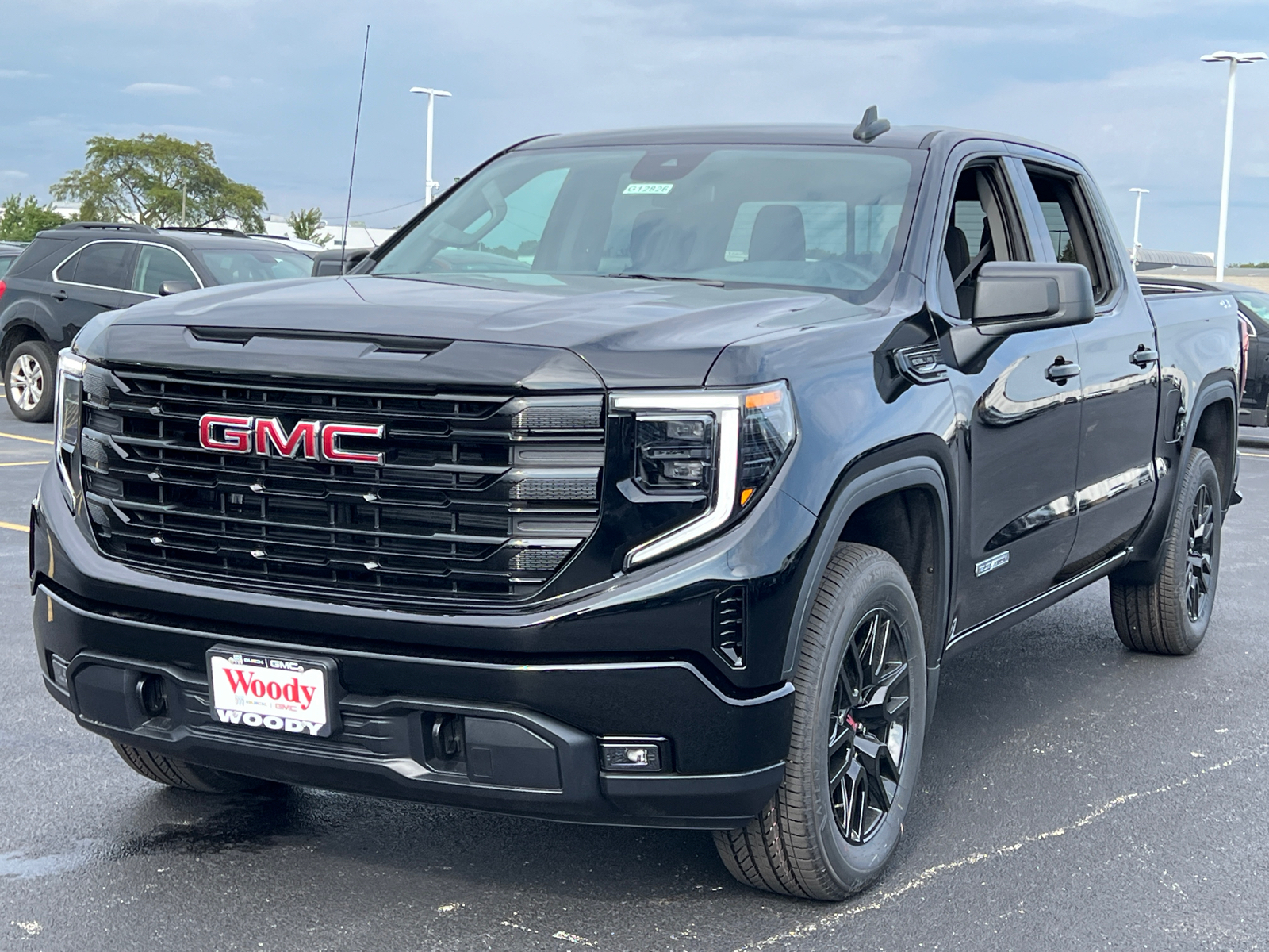 2024 GMC Sierra 1500 Elevation 4