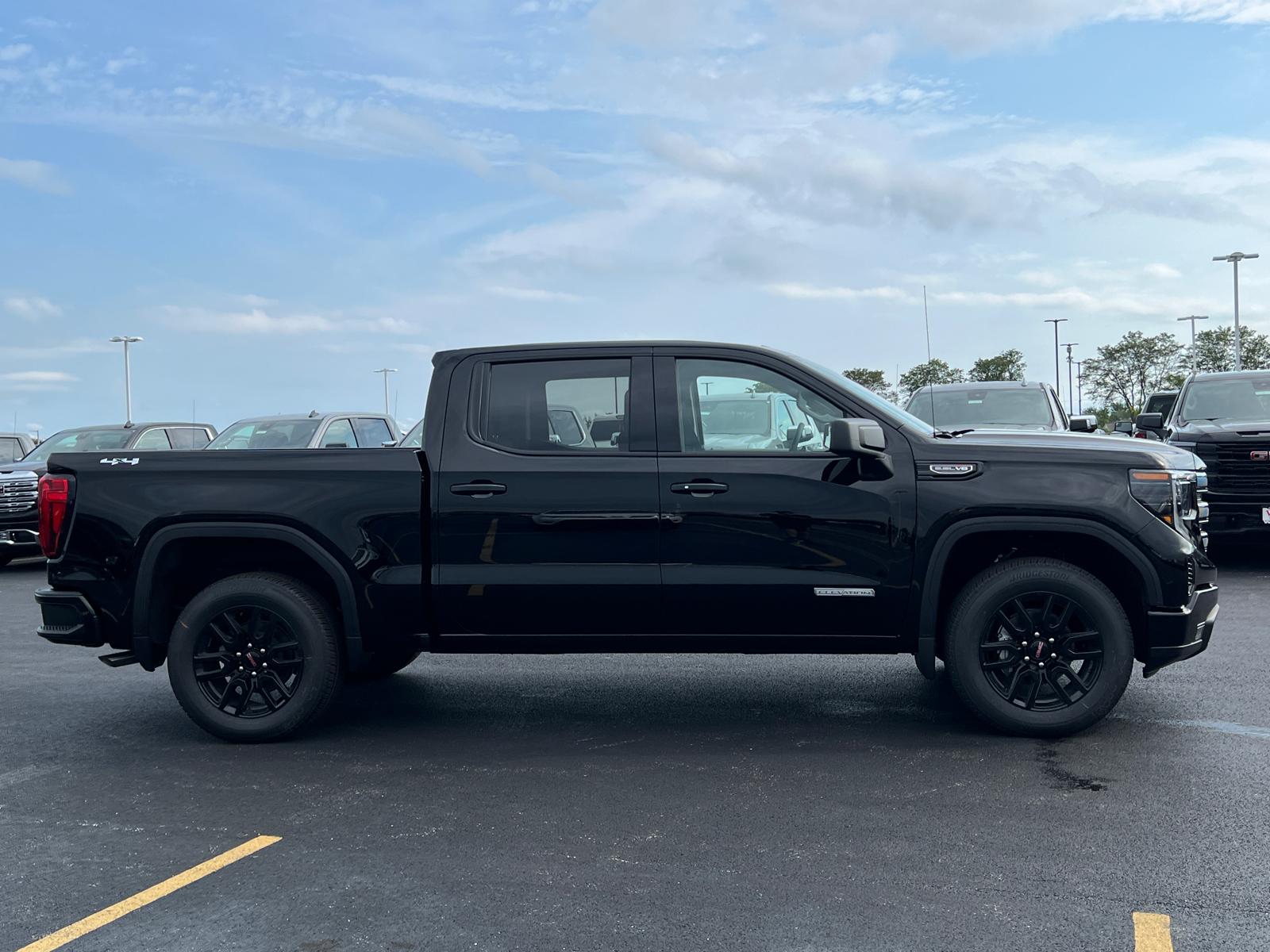 2024 GMC Sierra 1500 Elevation 9