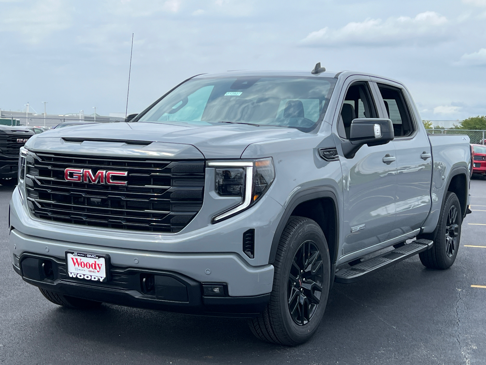 2024 GMC Sierra 1500 Elevation 4