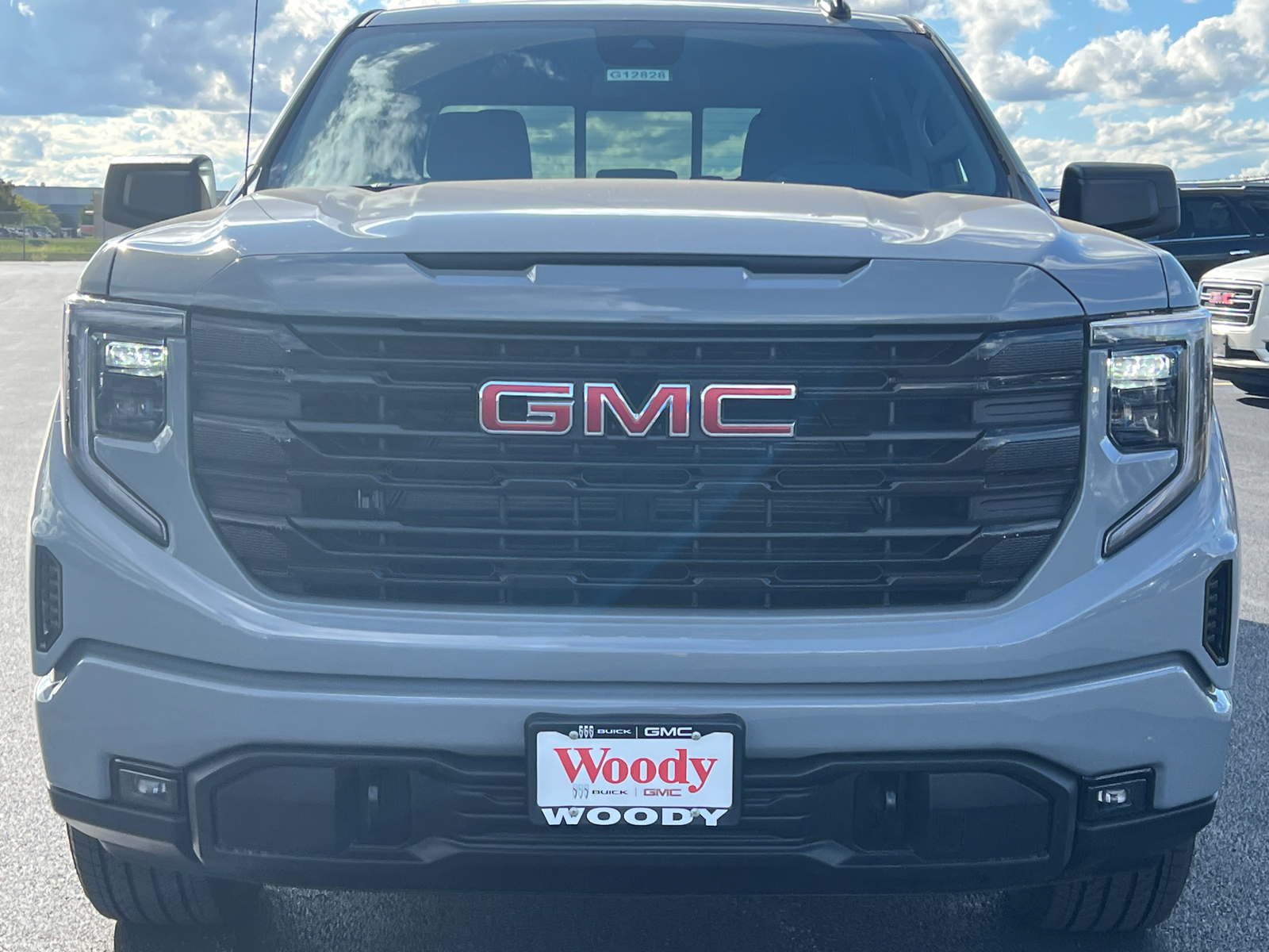 2024 GMC Sierra 1500 Elevation 3