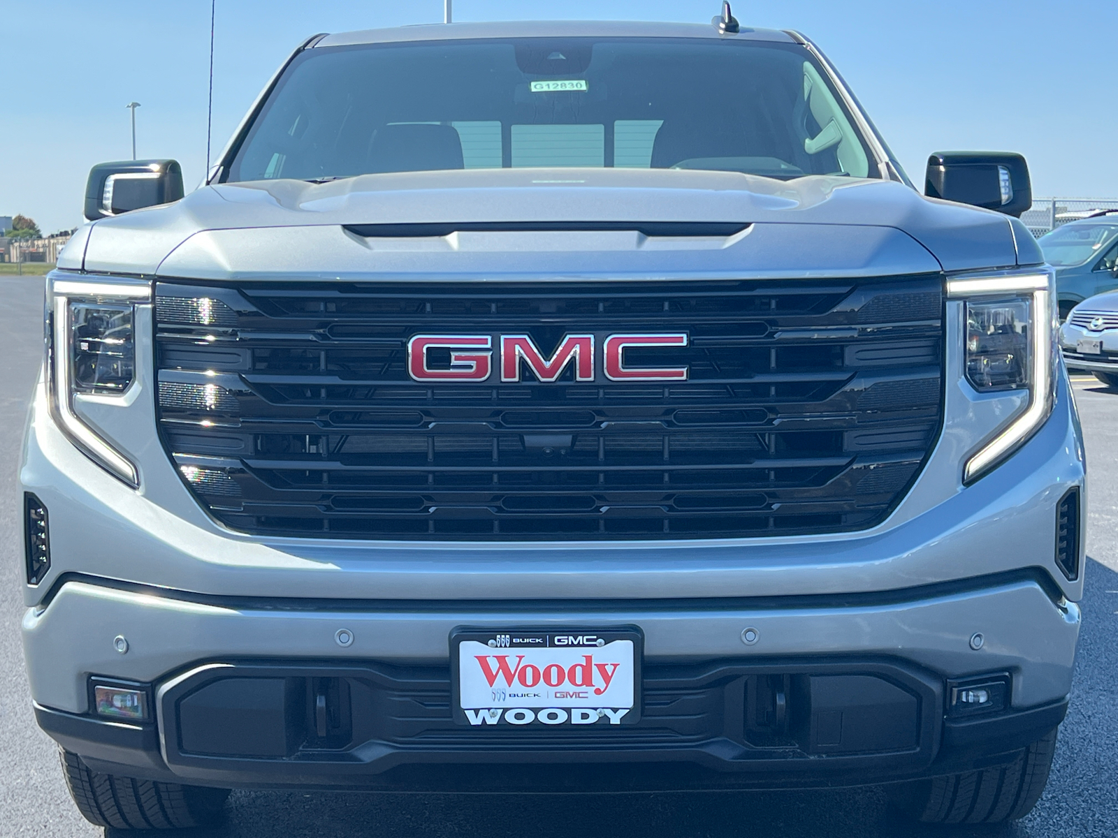 2024 GMC Sierra 1500 Elevation 3