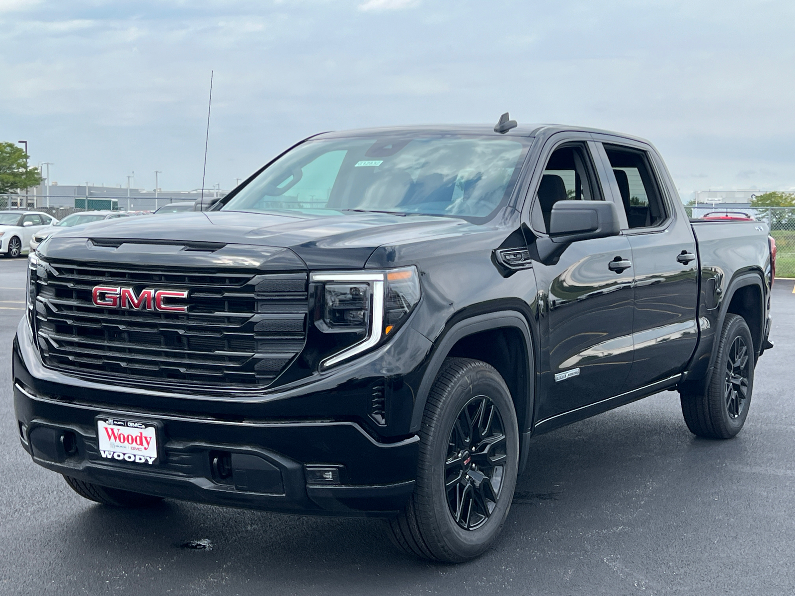 2024 GMC Sierra 1500 Elevation 4