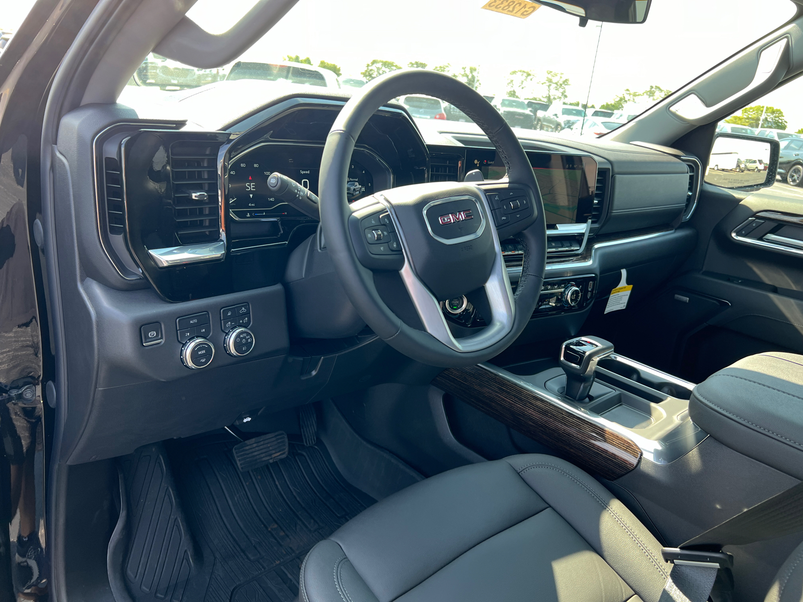 2024 GMC Sierra 1500 Elevation 19