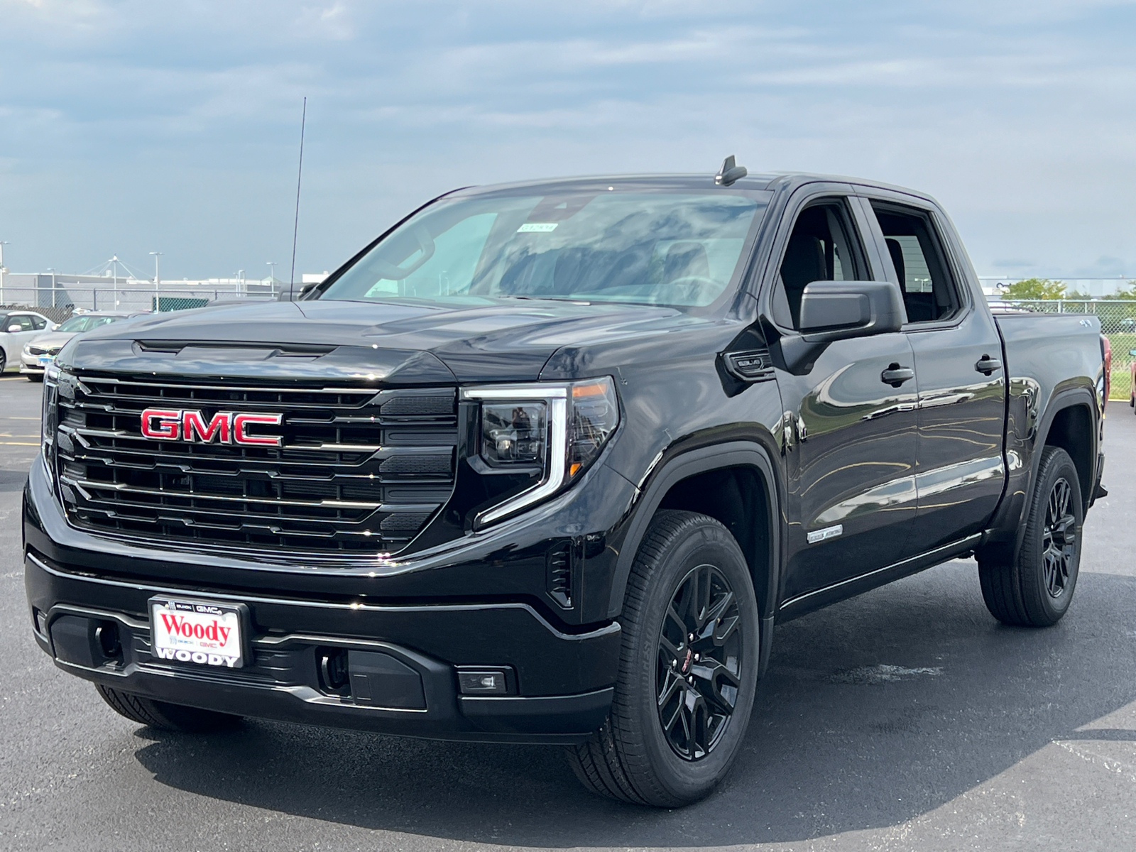 2024 GMC Sierra 1500 Elevation 4