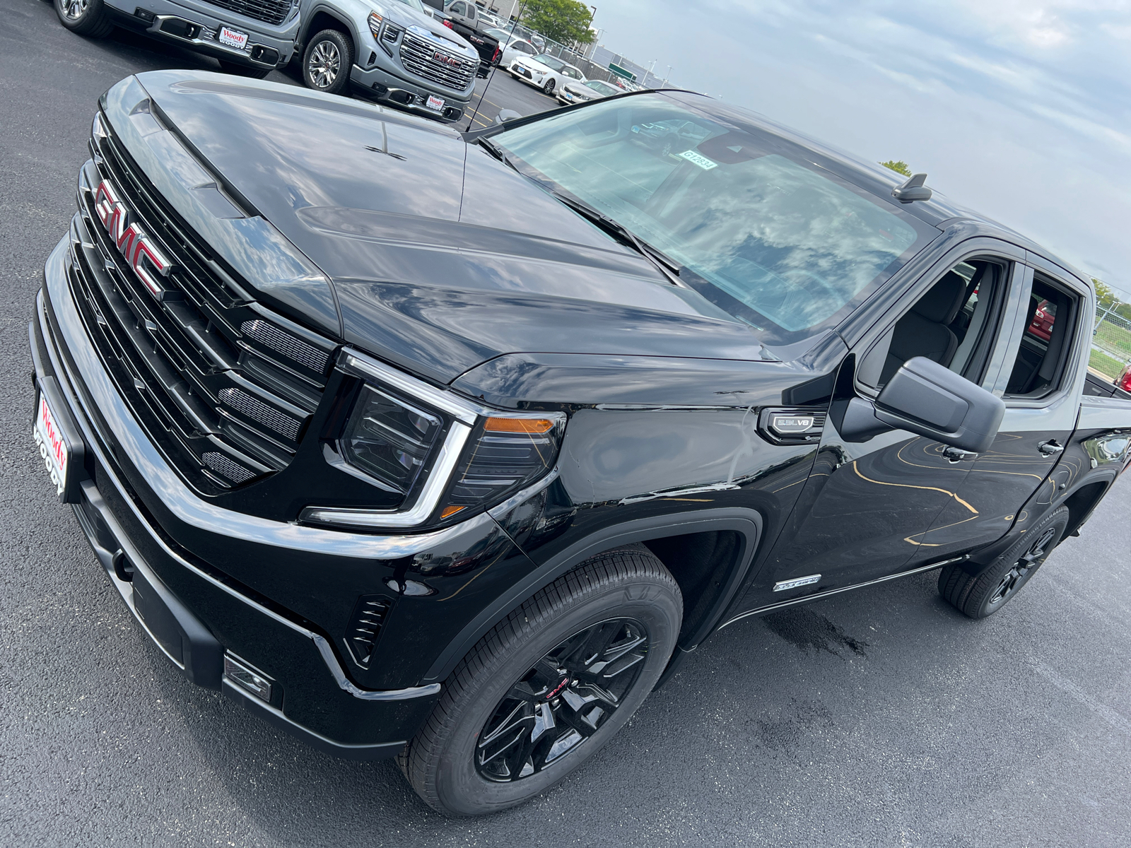 2024 GMC Sierra 1500 Elevation 10