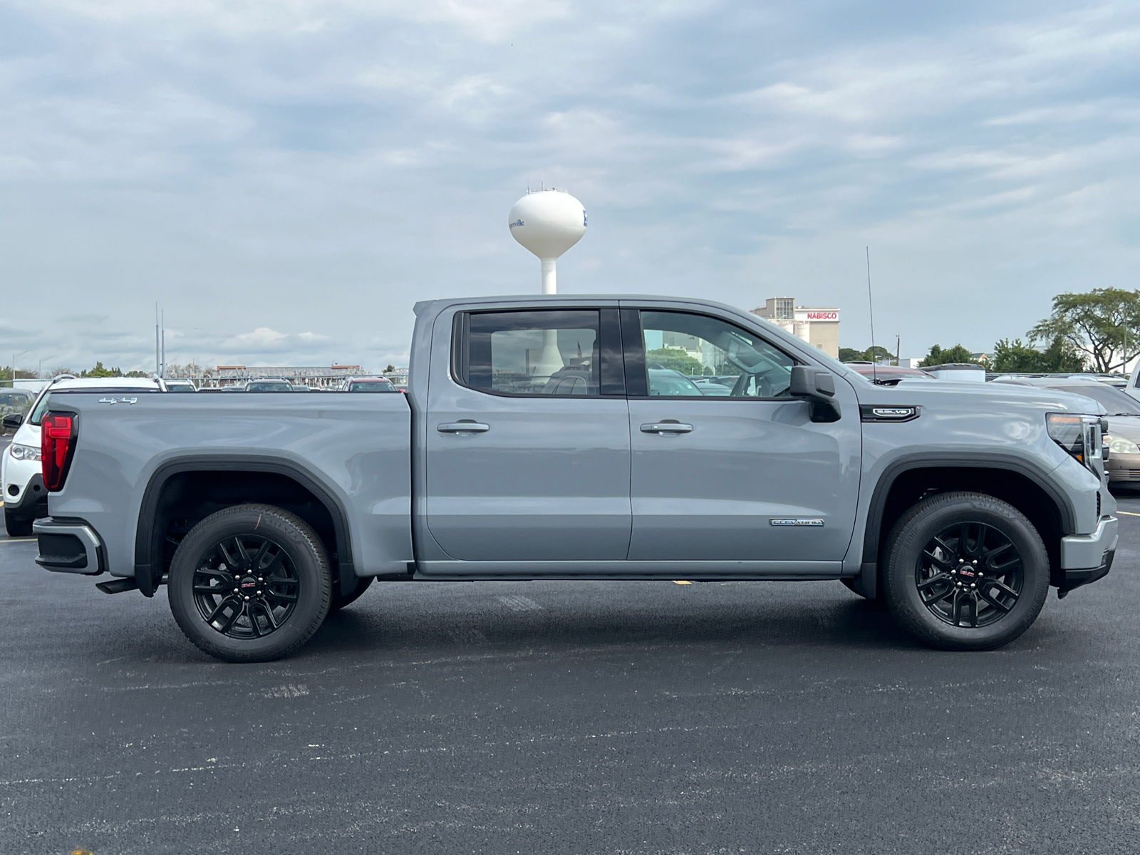 2024 GMC Sierra 1500 Elevation 9