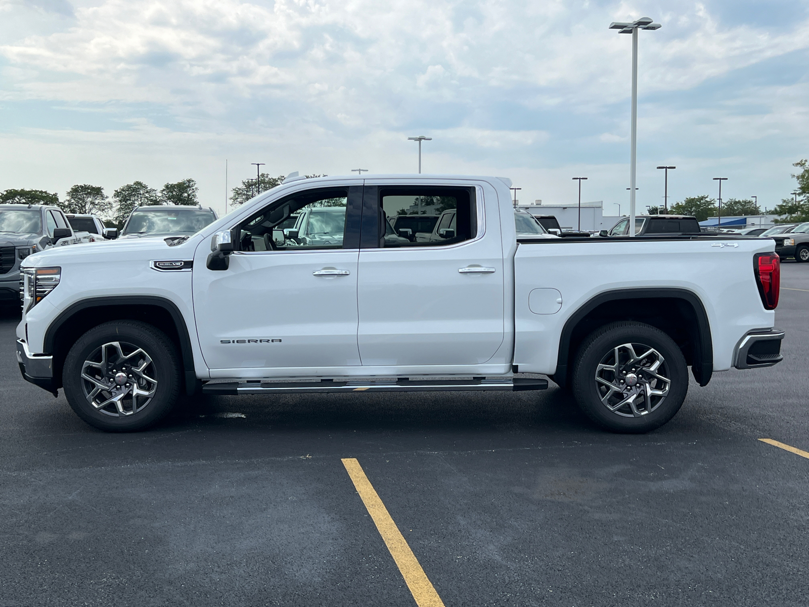 2024 GMC Sierra 1500 SLT 5