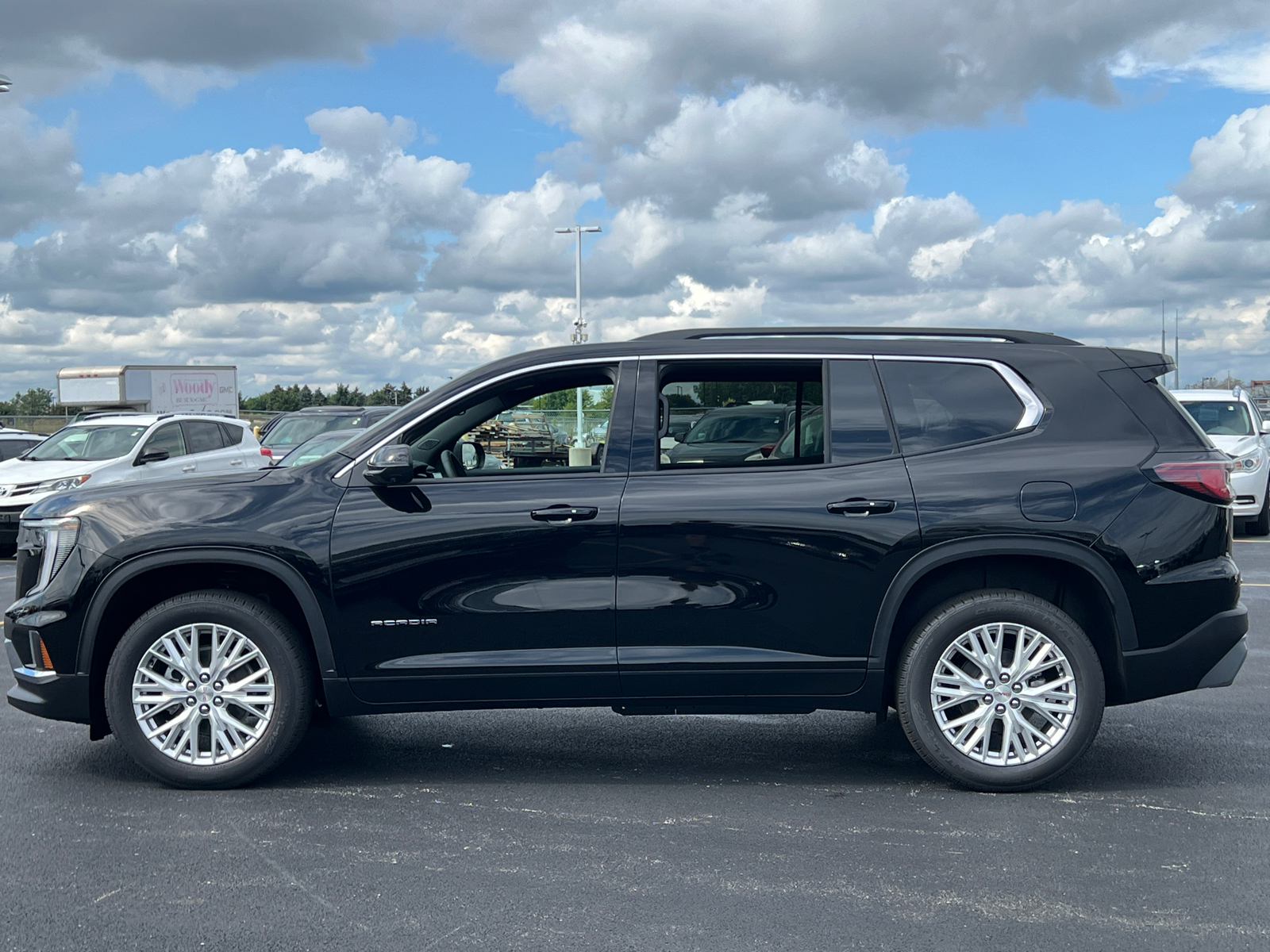 2024 GMC Acadia Elevation 5