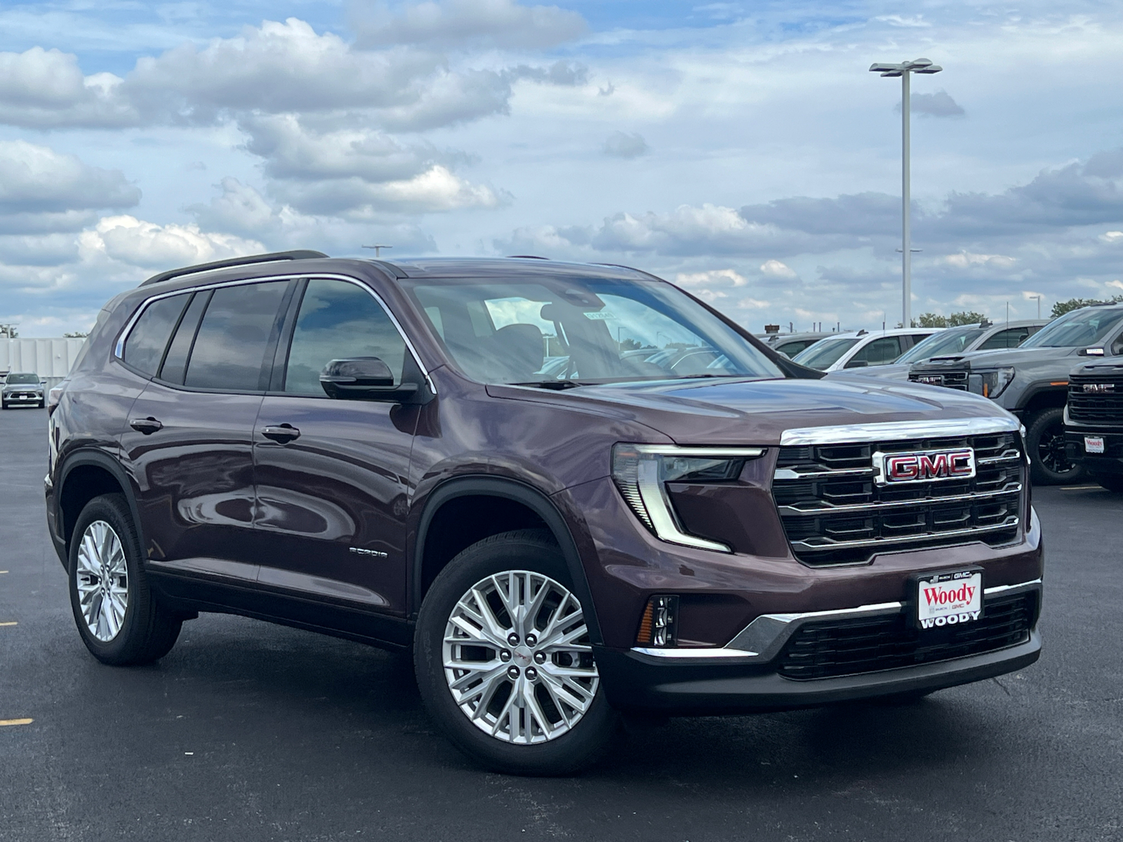 2024 GMC Acadia Elevation 2