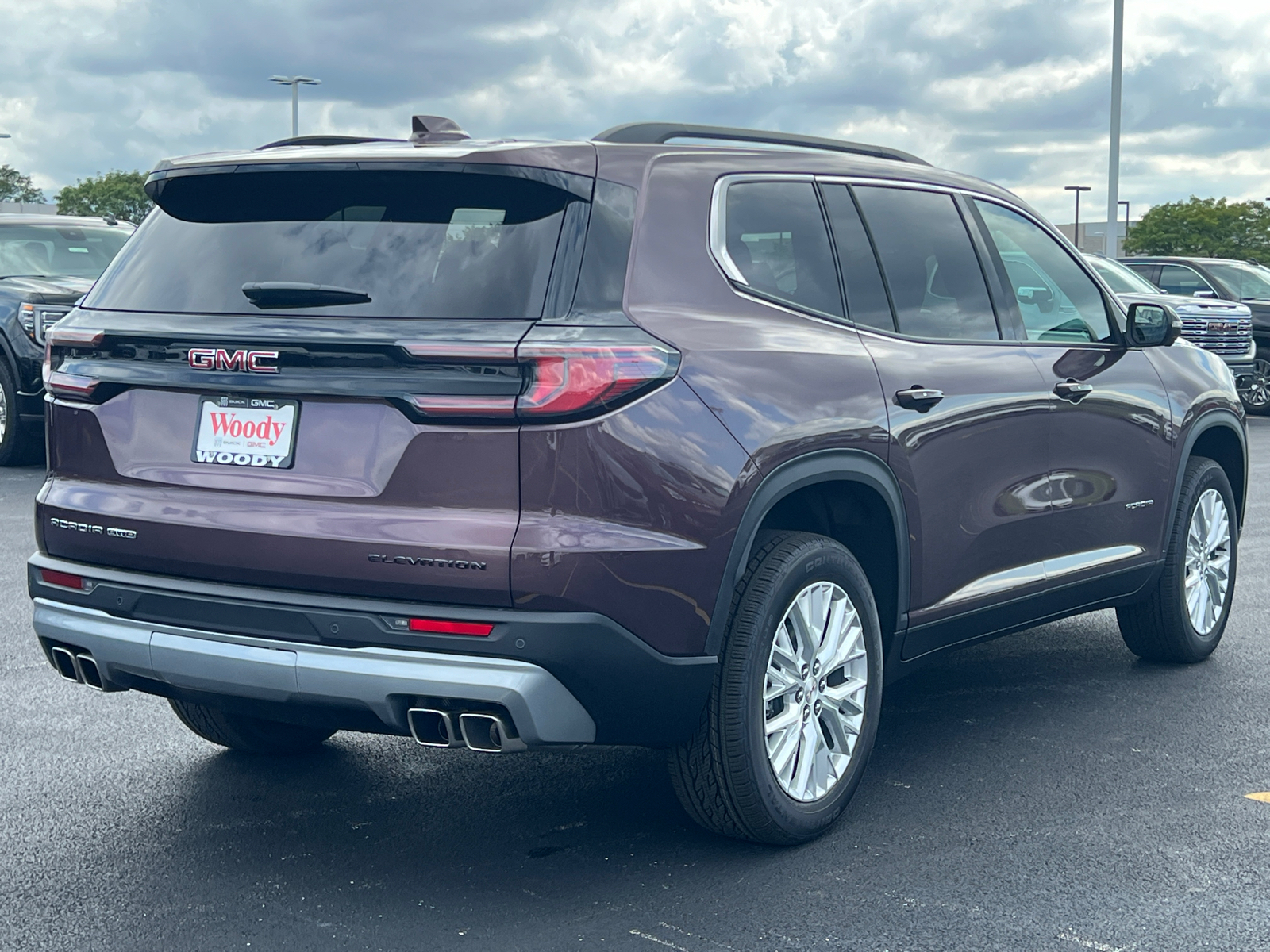 2024 GMC Acadia Elevation 8