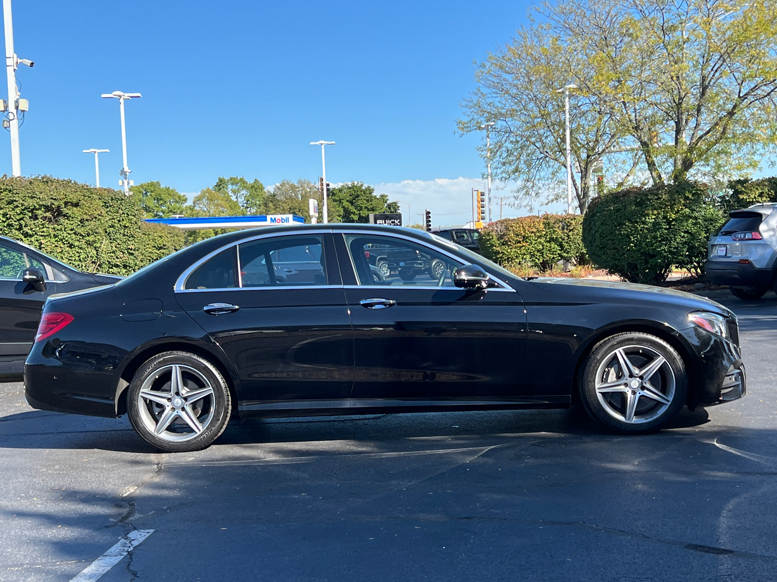 2017 Mercedes-Benz E-Class E 300 9