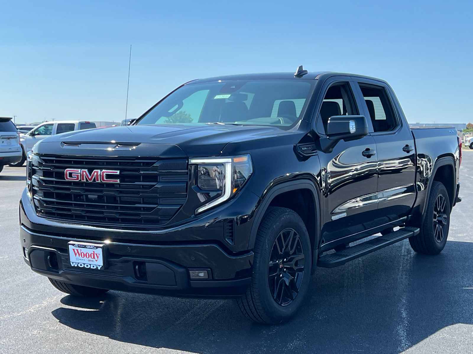 2024 GMC Sierra 1500 Elevation 4