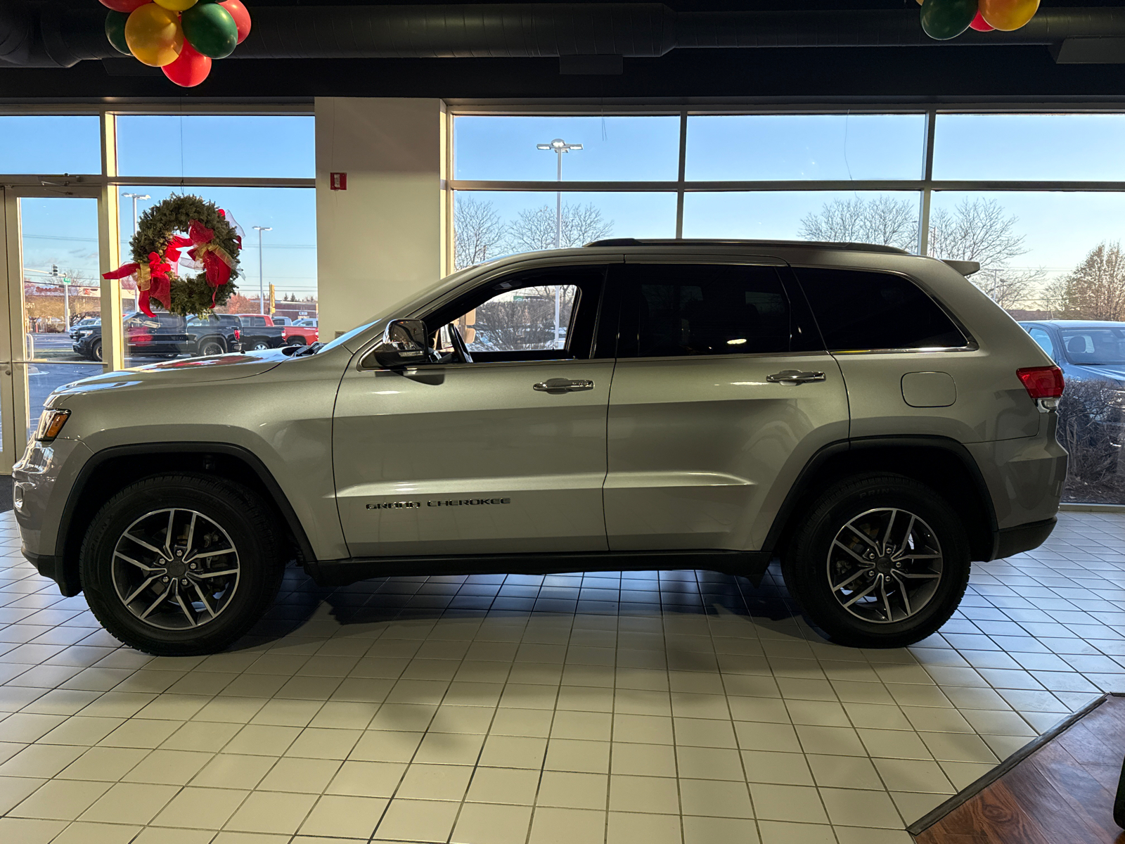 2019 Jeep Grand Cherokee Limited 5