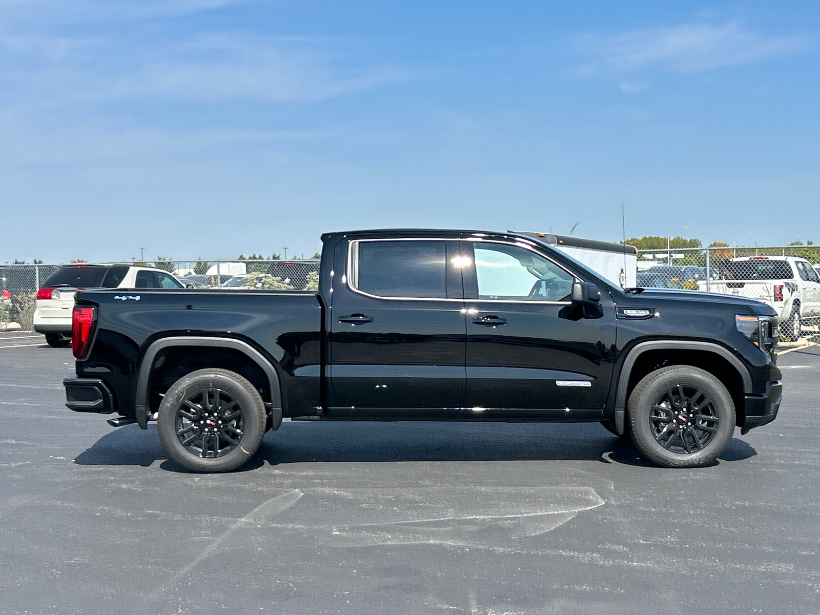 2024 GMC Sierra 1500 Elevation 9