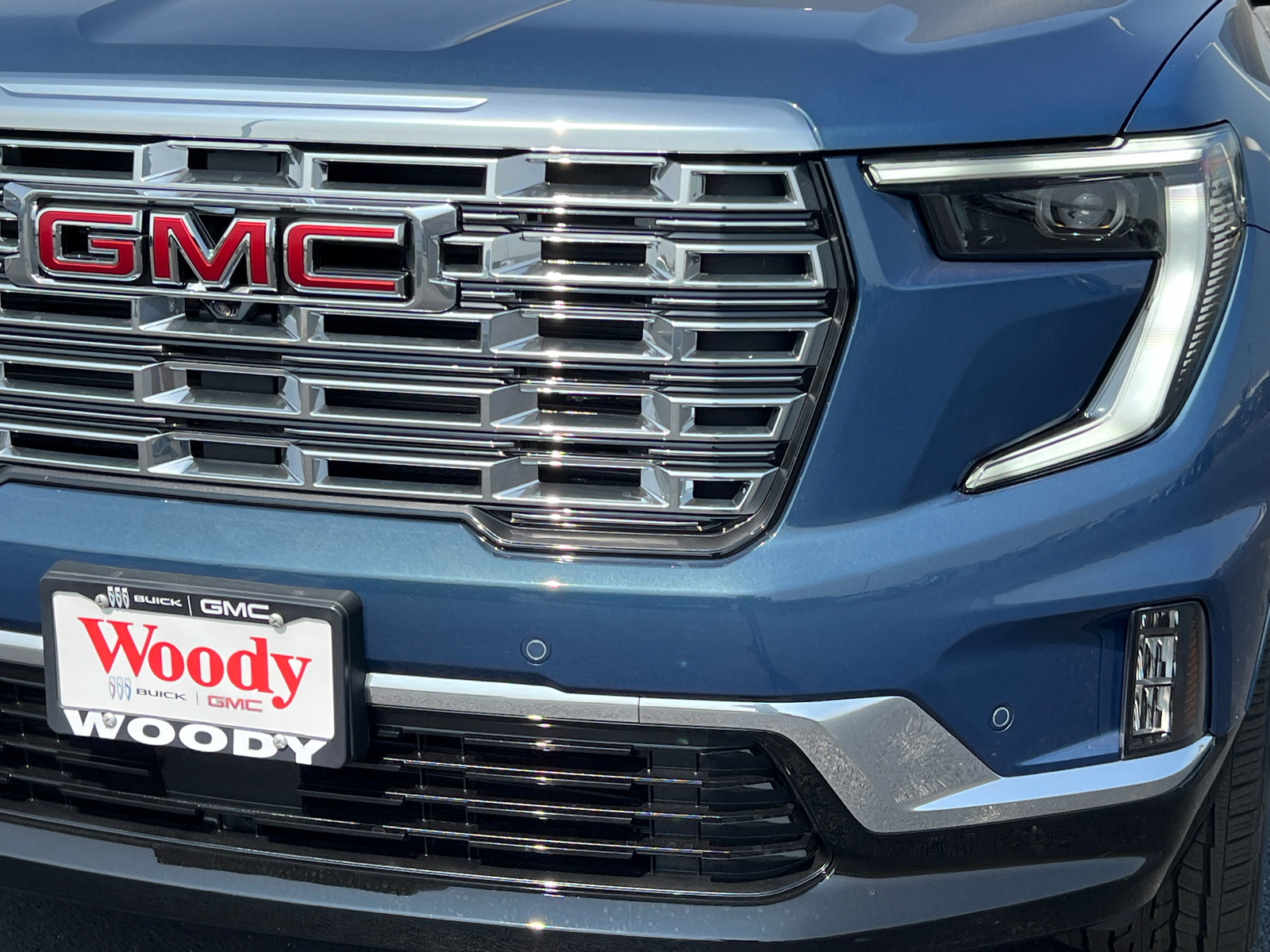 2024 GMC Acadia Denali 11