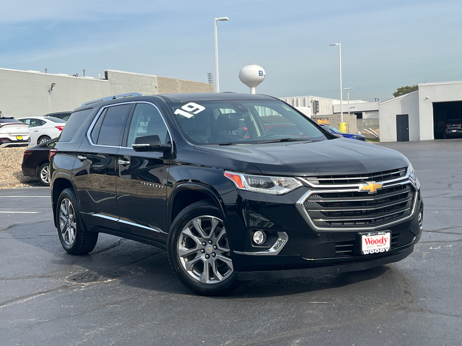 2019 Chevrolet Traverse Premier 2