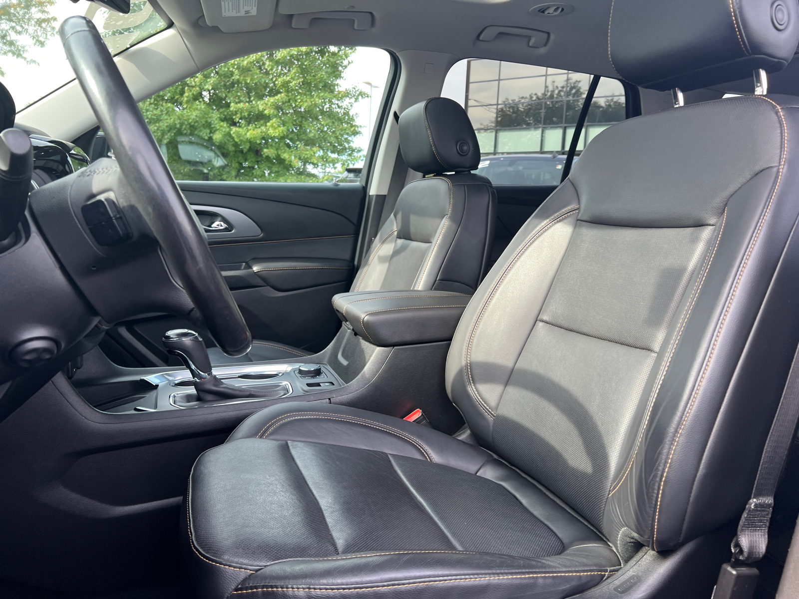 2019 Chevrolet Traverse Premier 17