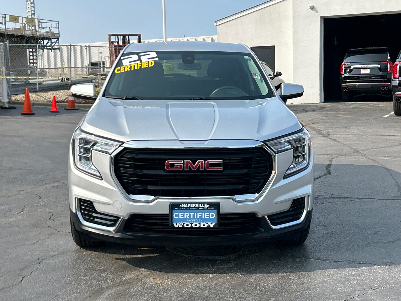 2022 GMC Terrain SLE 3