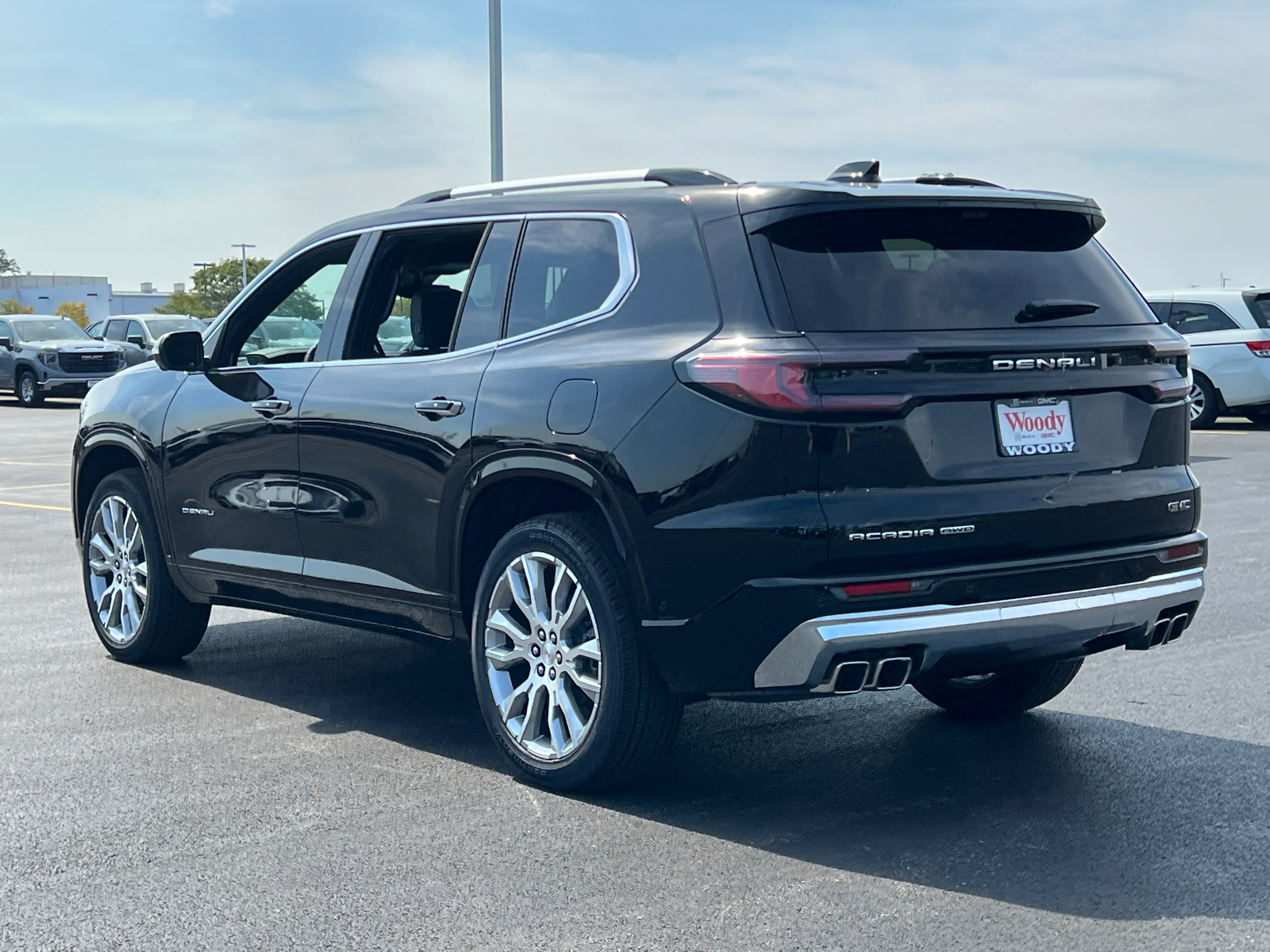 2024 GMC Acadia Denali 6