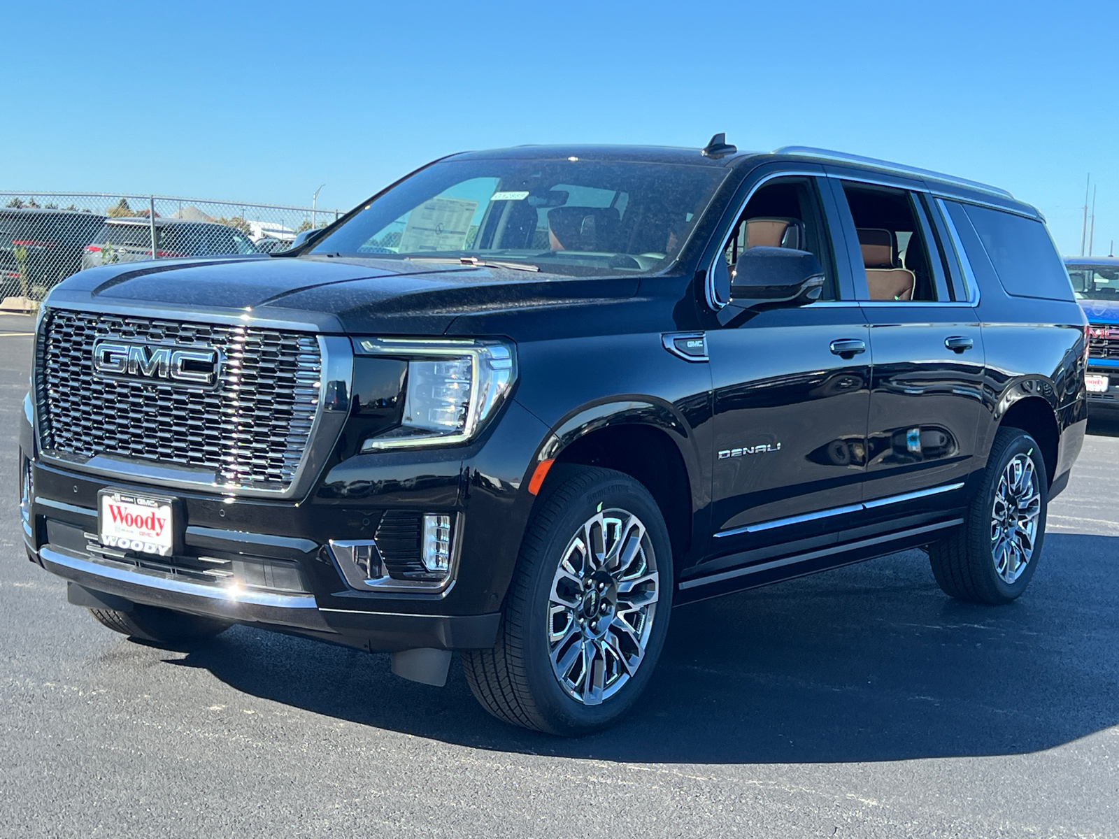 2024 GMC Yukon XL Denali Ultimate 4