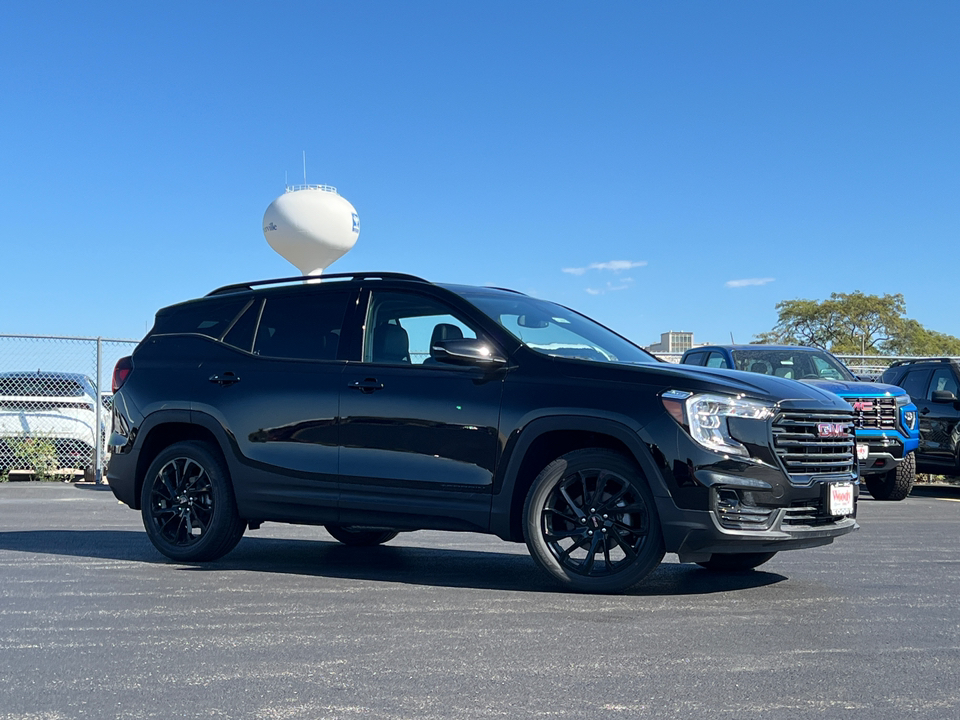 2024 GMC Terrain SLT 2