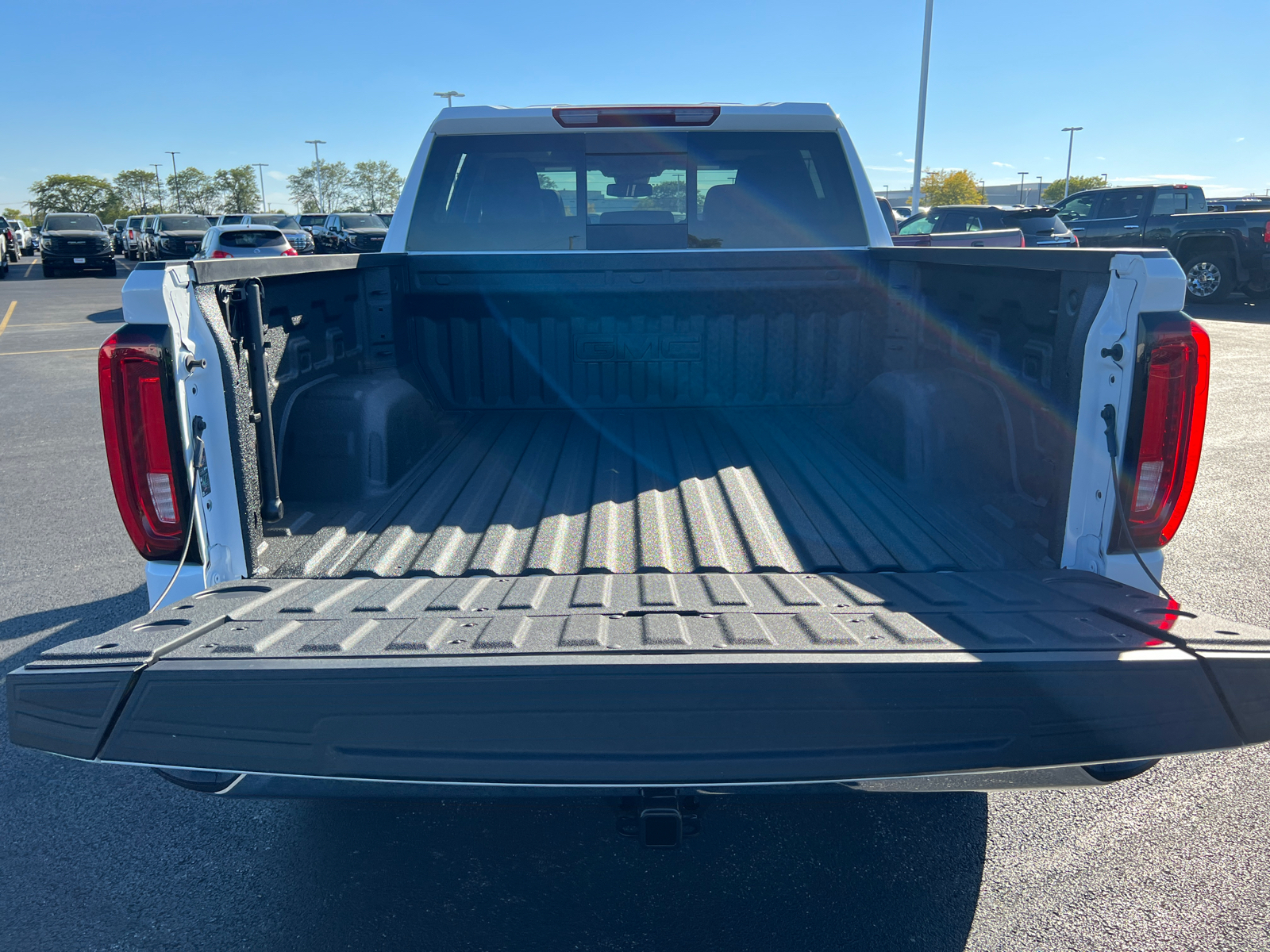 2025 GMC Sierra 1500 SLT 36