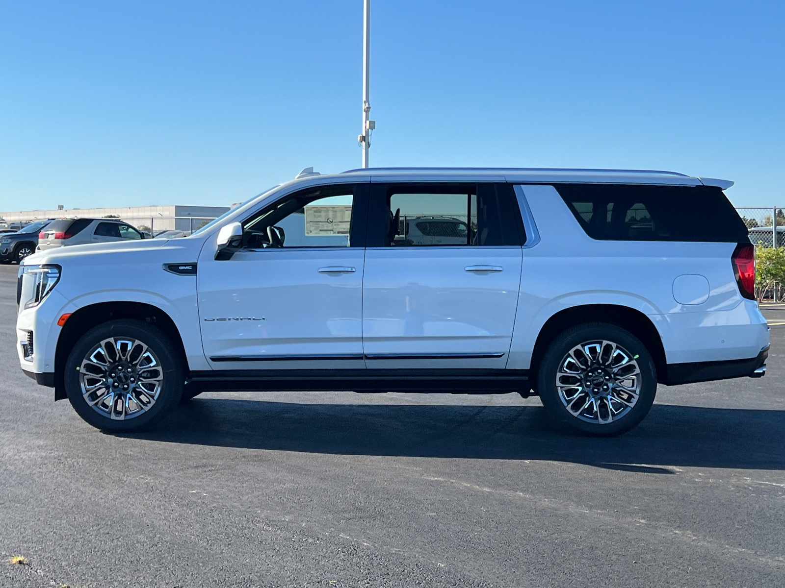 2024 GMC Yukon XL Denali Ultimate 5