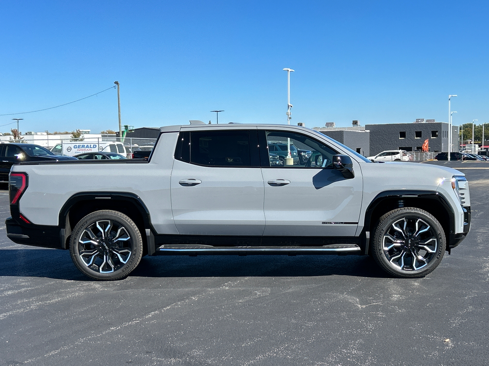 2024 GMC Sierra EV Denali Edition 1 9