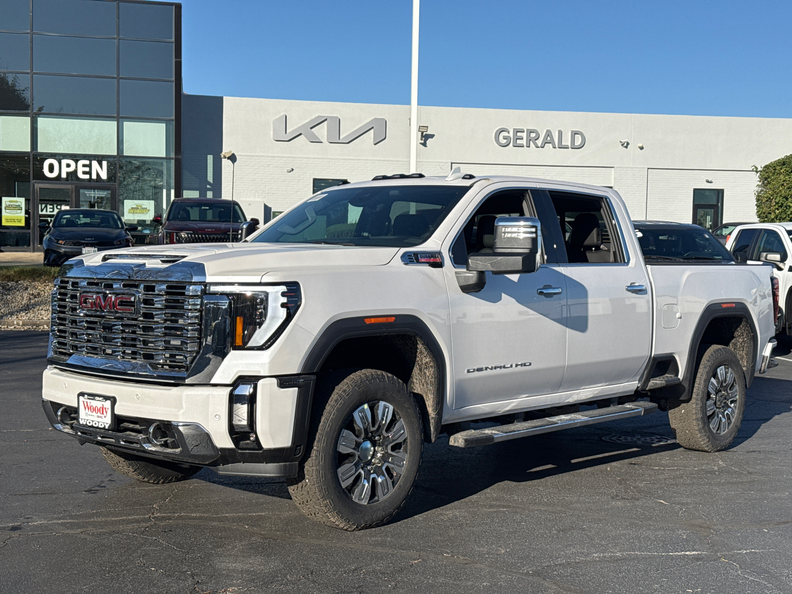 2025 GMC Sierra 2500HD Denali 4