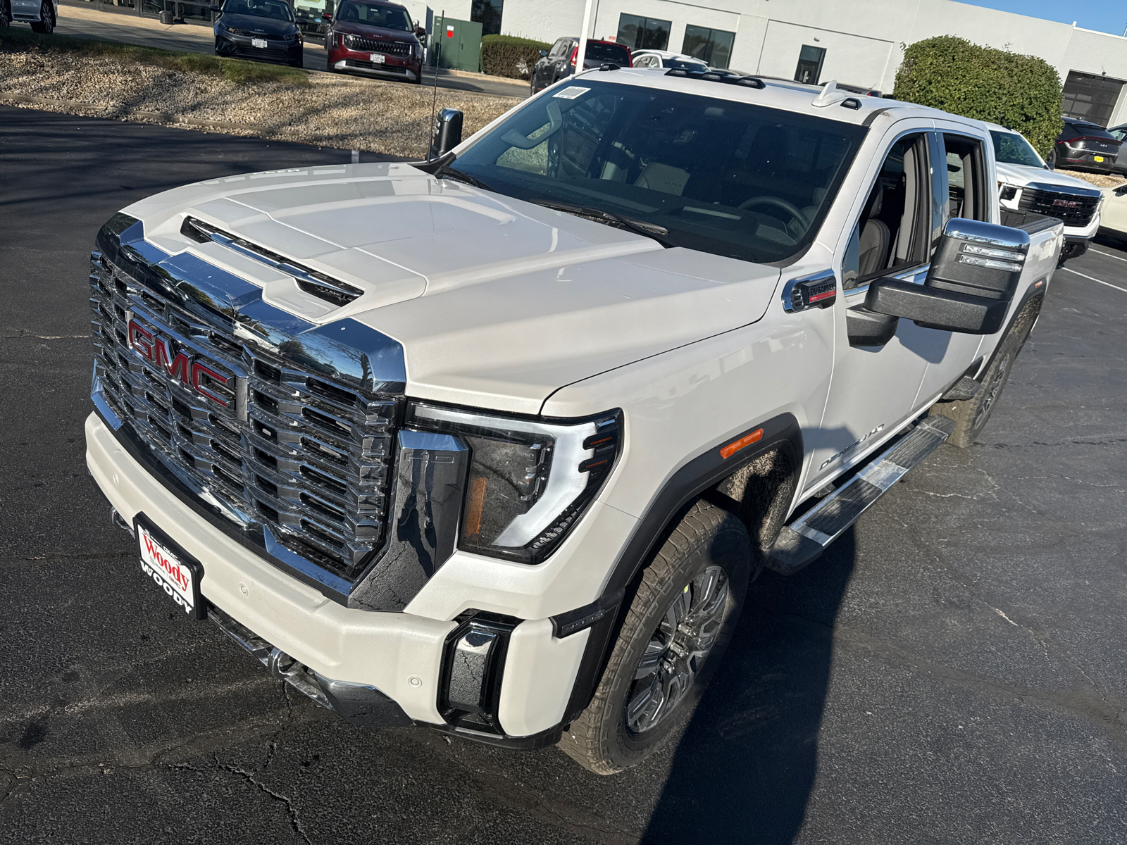 2025 GMC Sierra 2500HD Denali 10