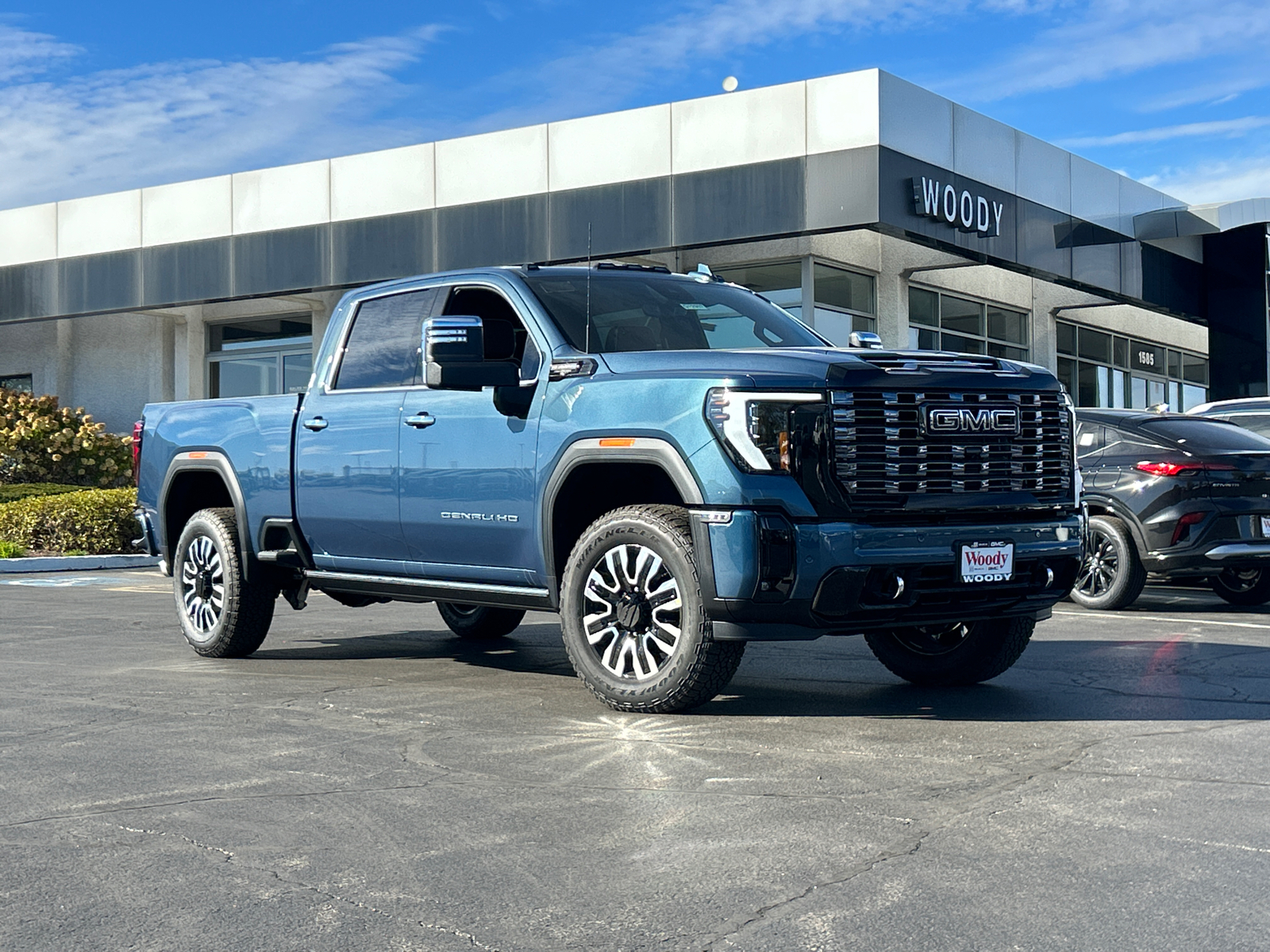 2025 GMC Sierra 2500HD Denali Ultimate 2