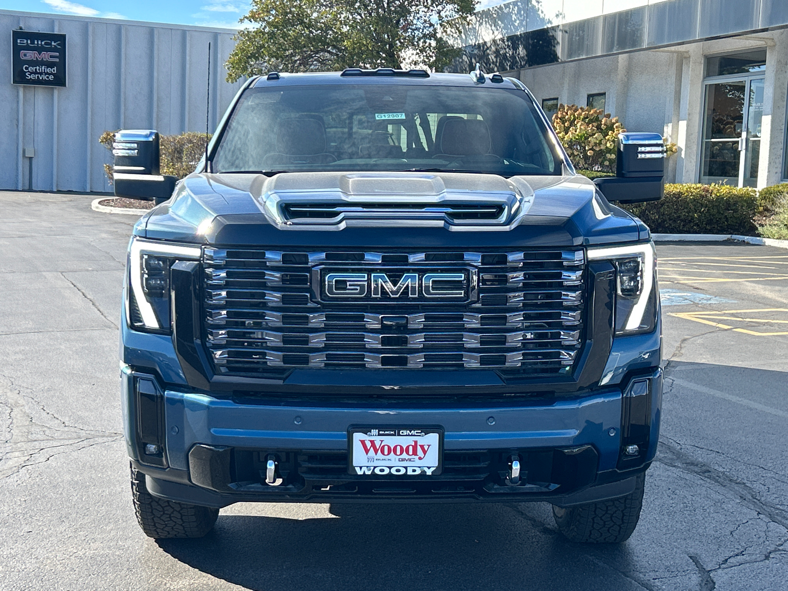 2025 GMC Sierra 2500HD Denali Ultimate 3