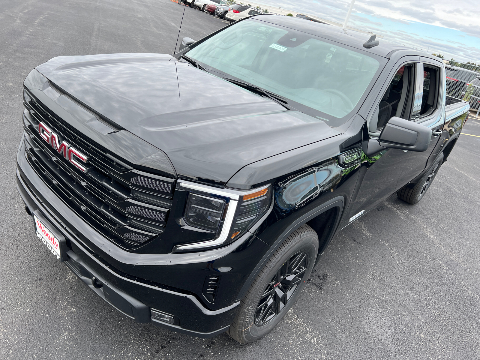 2024 GMC Sierra 1500 Elevation 10