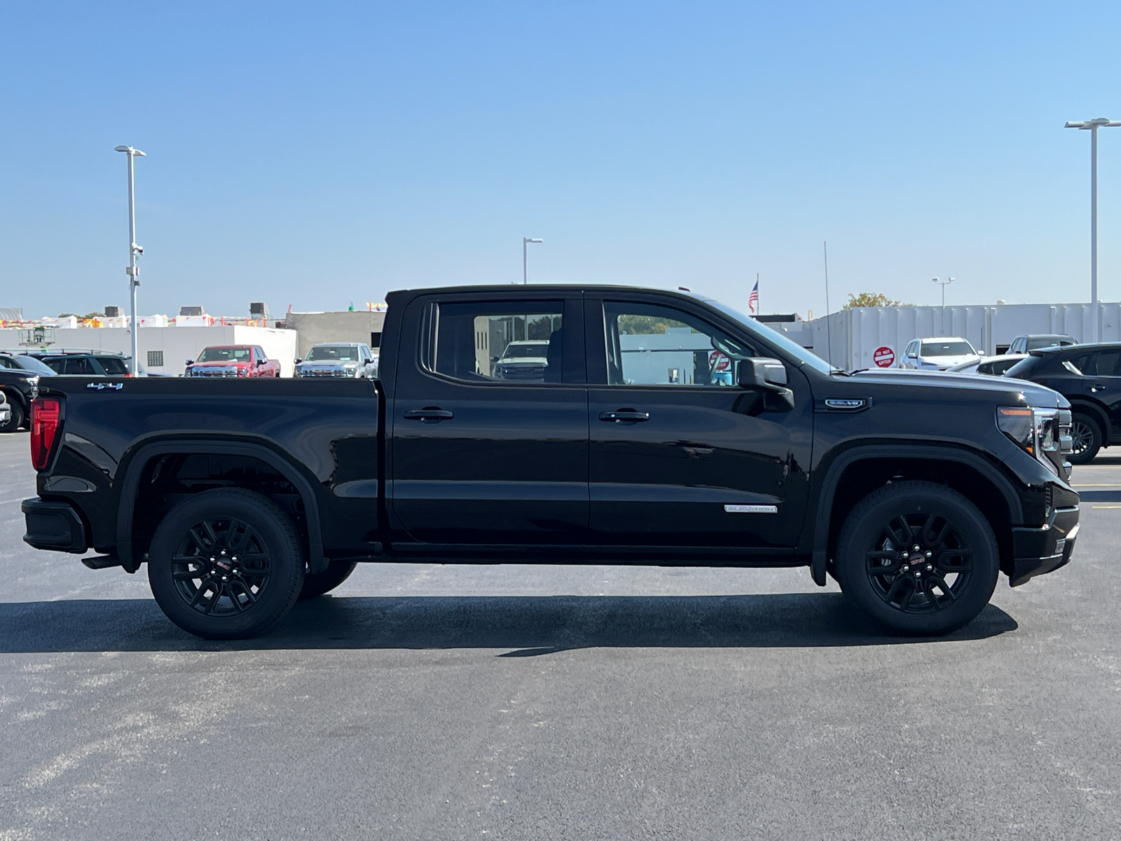 2025 GMC Sierra 1500 Elevation 9