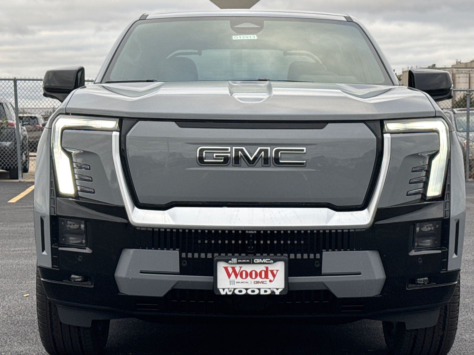 2024 GMC Sierra EV Denali Edition 1 3