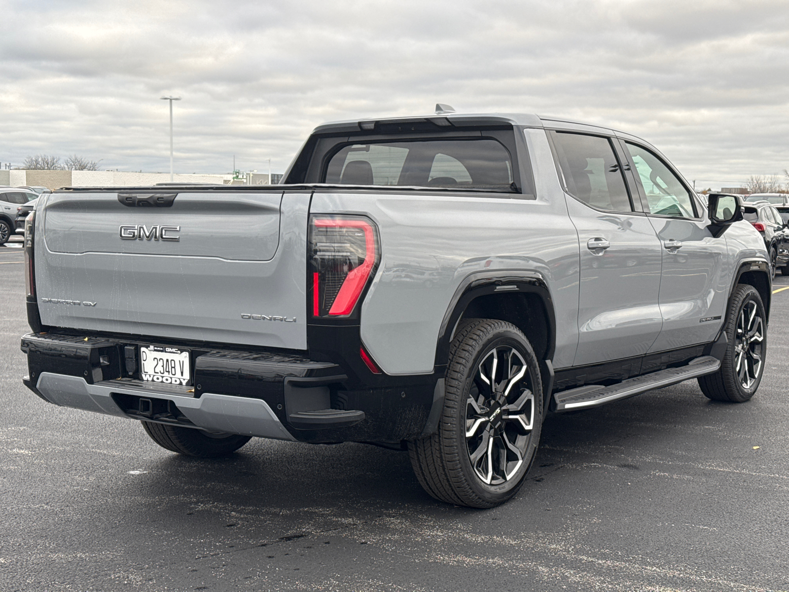 2024 GMC Sierra EV Denali Edition 1 8