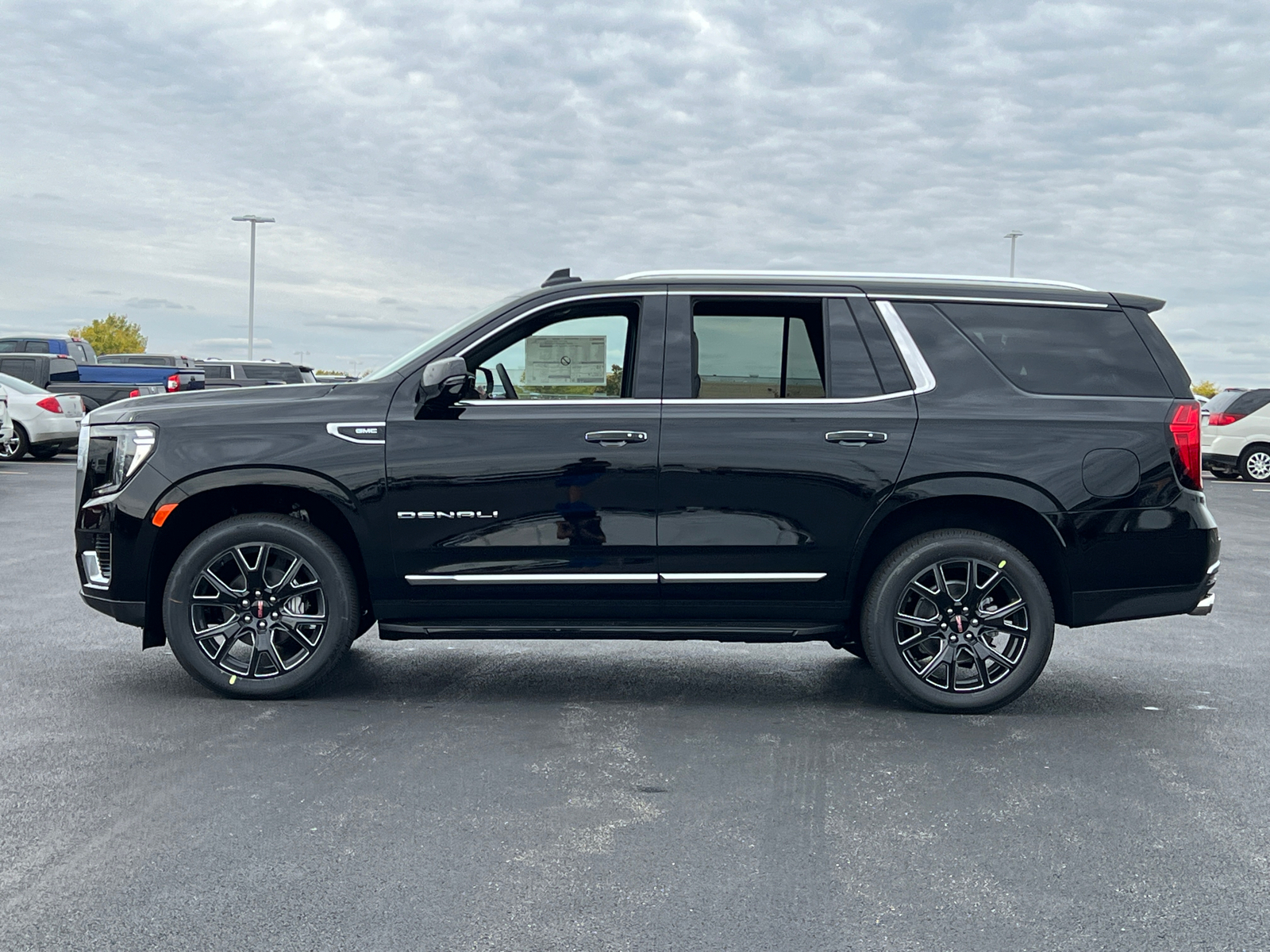 2024 GMC Yukon Denali 5