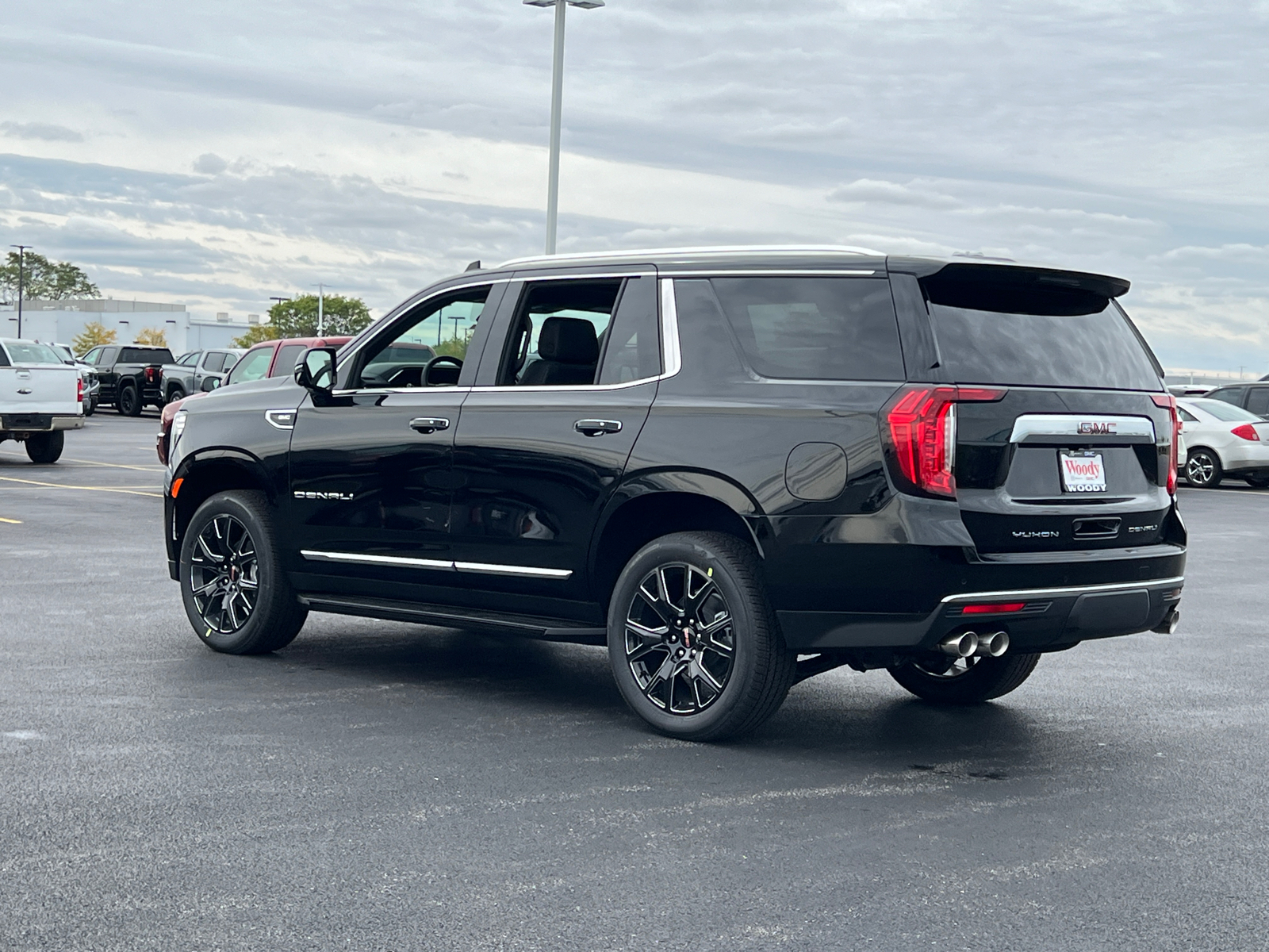 2024 GMC Yukon Denali 6